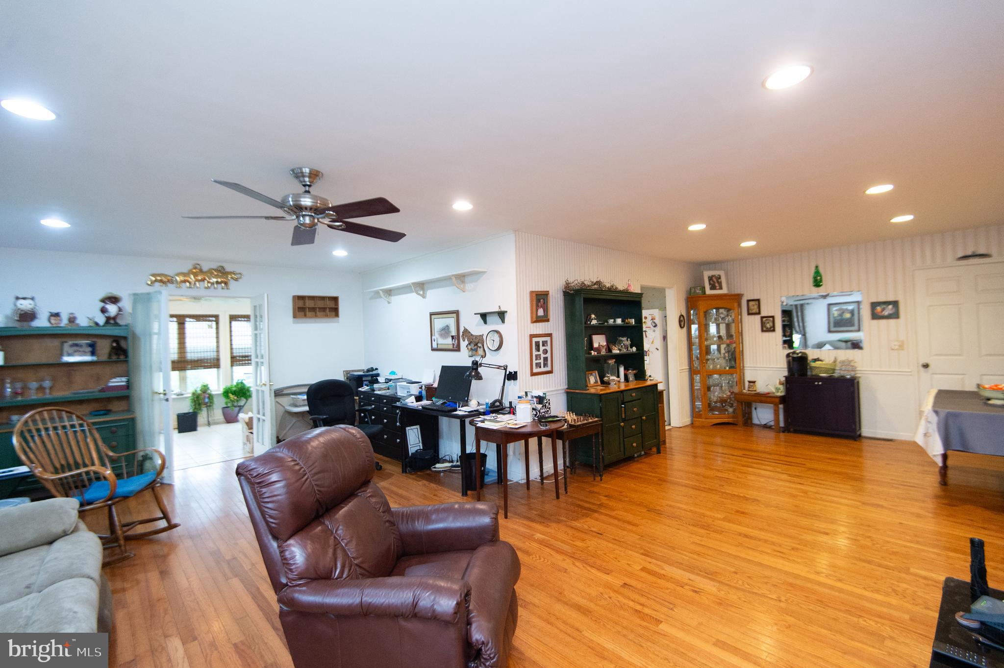 5751 THOMPSONTOWN