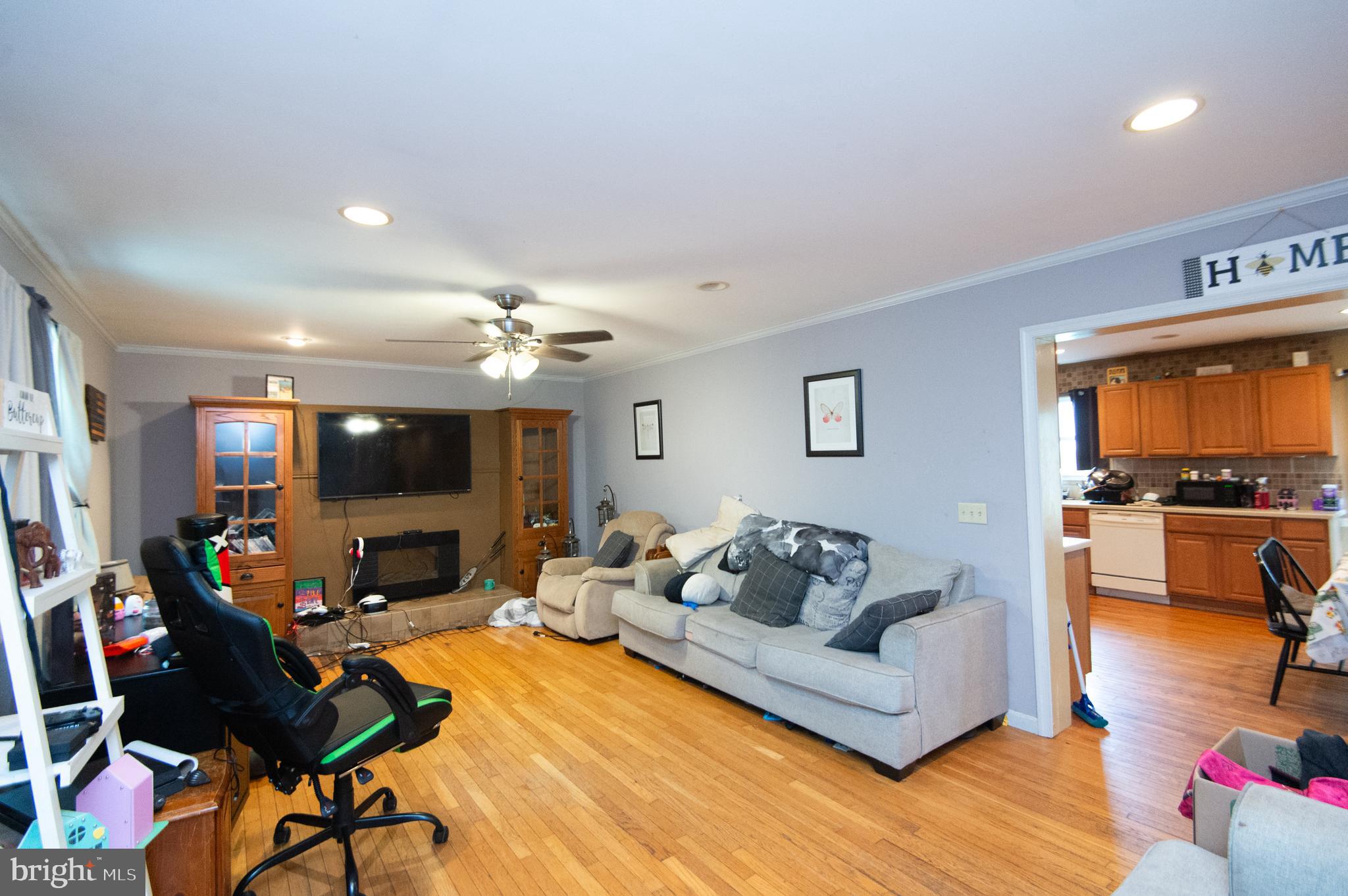 THOMPSONTOWN - Residential