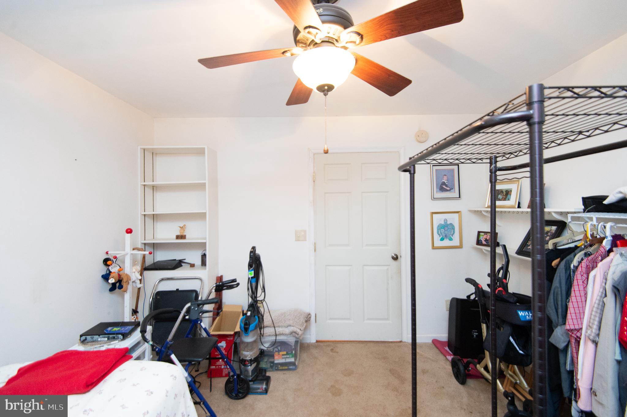 THOMPSONTOWN - Residential