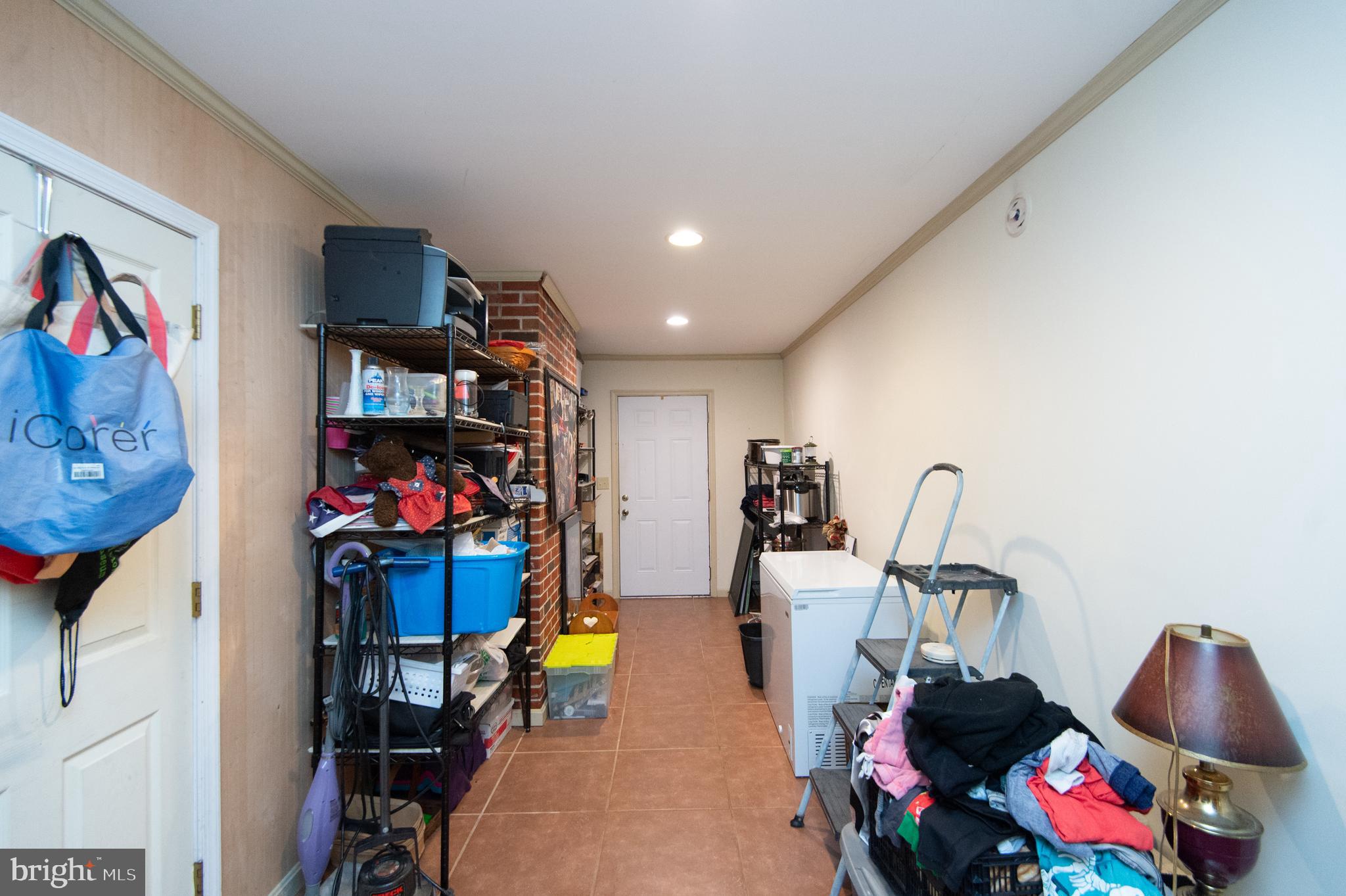 THOMPSONTOWN - Residential