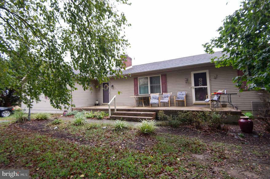 North Dorchester area. Large rancher on 1 +/- acre lot  The home feature 3 bedrooms and 2 baths plus an in- law suite with 2 bedrooms and 1 bath.  Recently updated bathrooms. Amazing detached35 x 50 workshop with office area - perfect for hobbies and/or storage. Country location. Partially fenced yard.