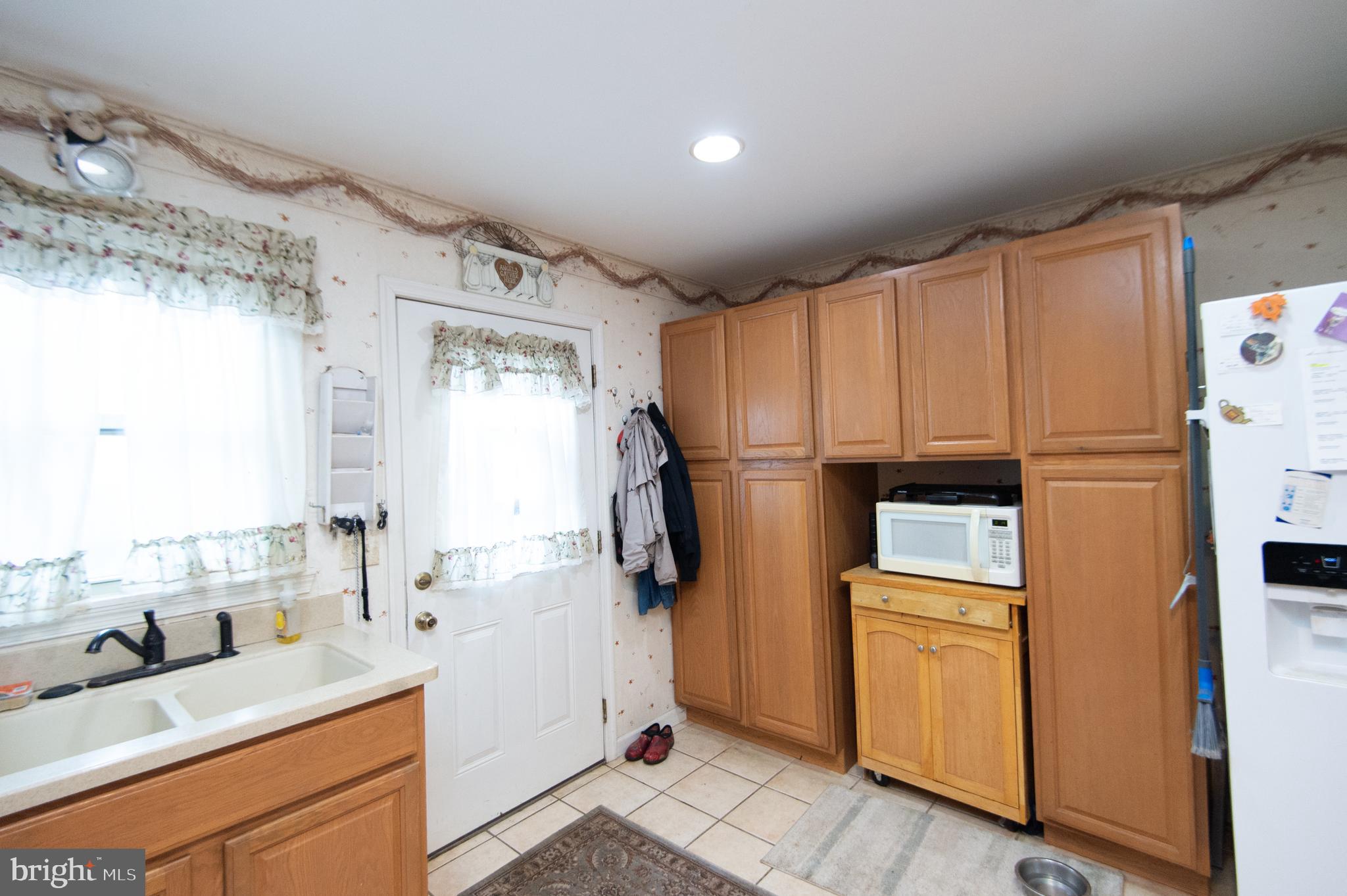 5751 THOMPSONTOWN