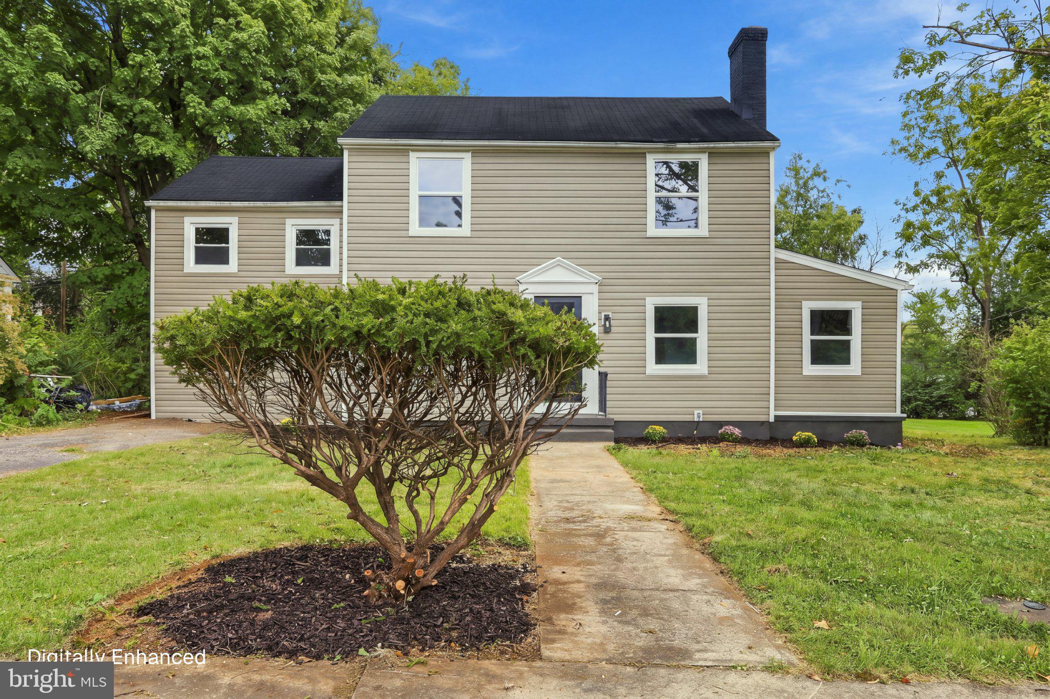 135 BLAKELEY PLACE