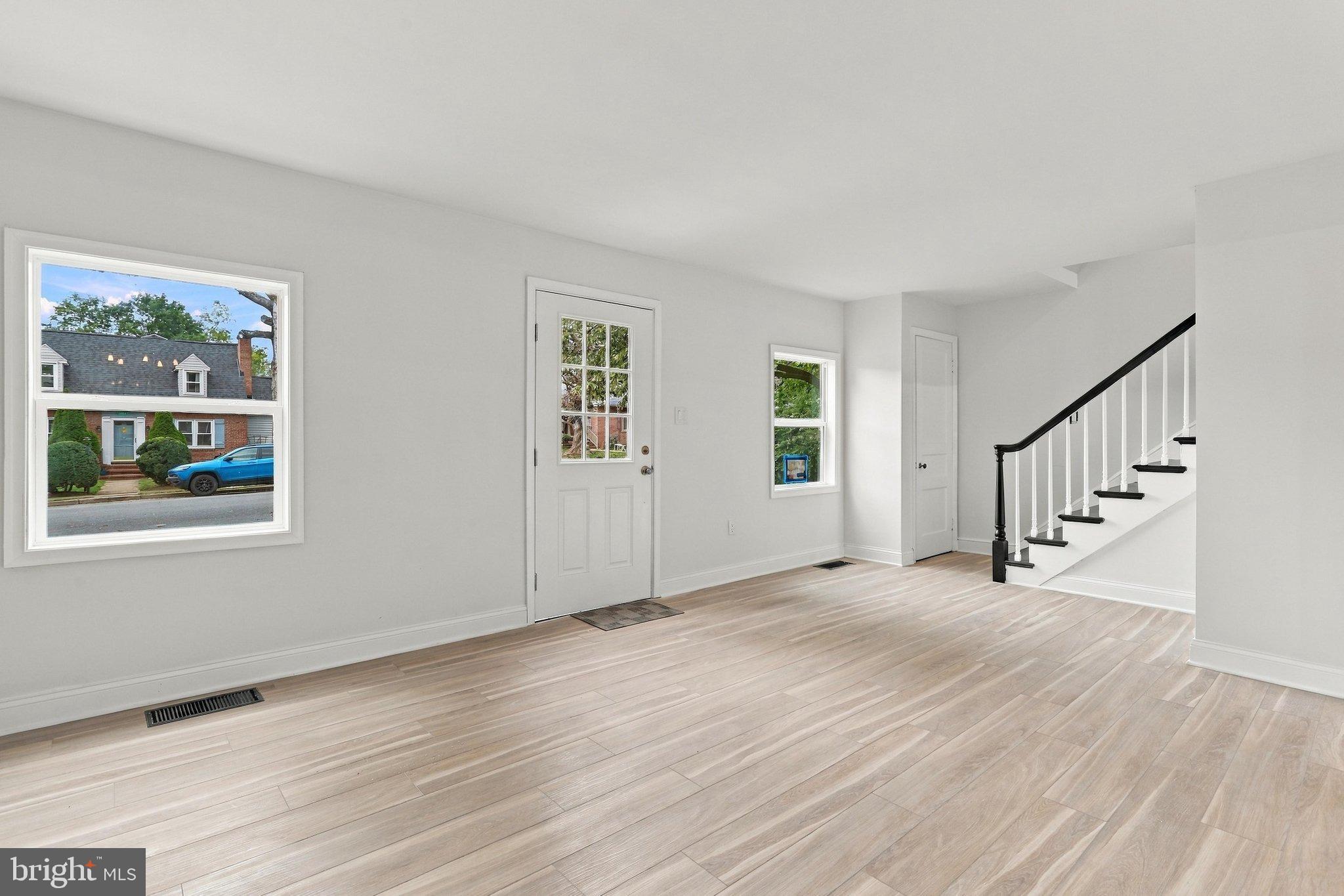 135 BLAKELEY PLACE