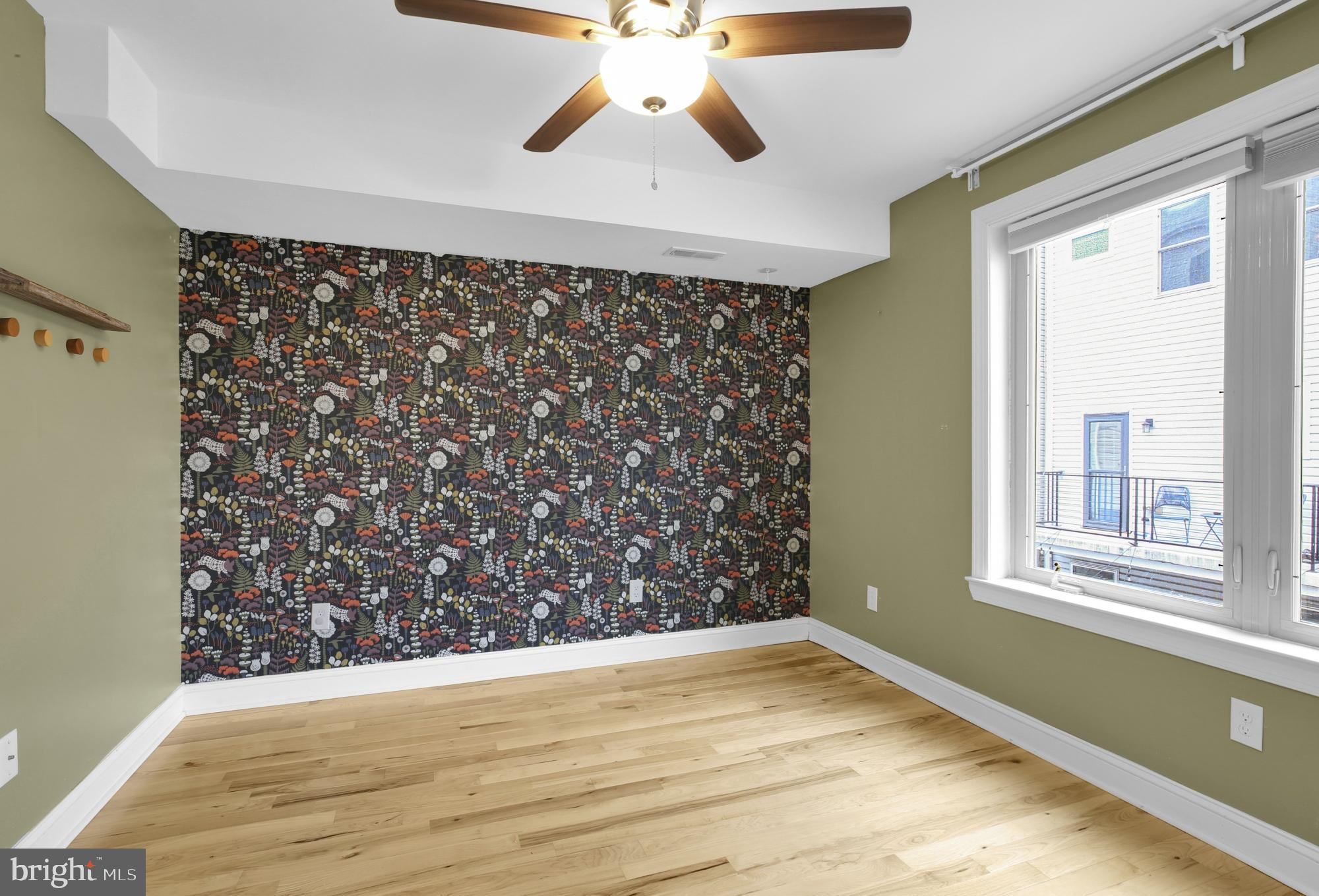 OLDE KENSINGTON - Residential Lease