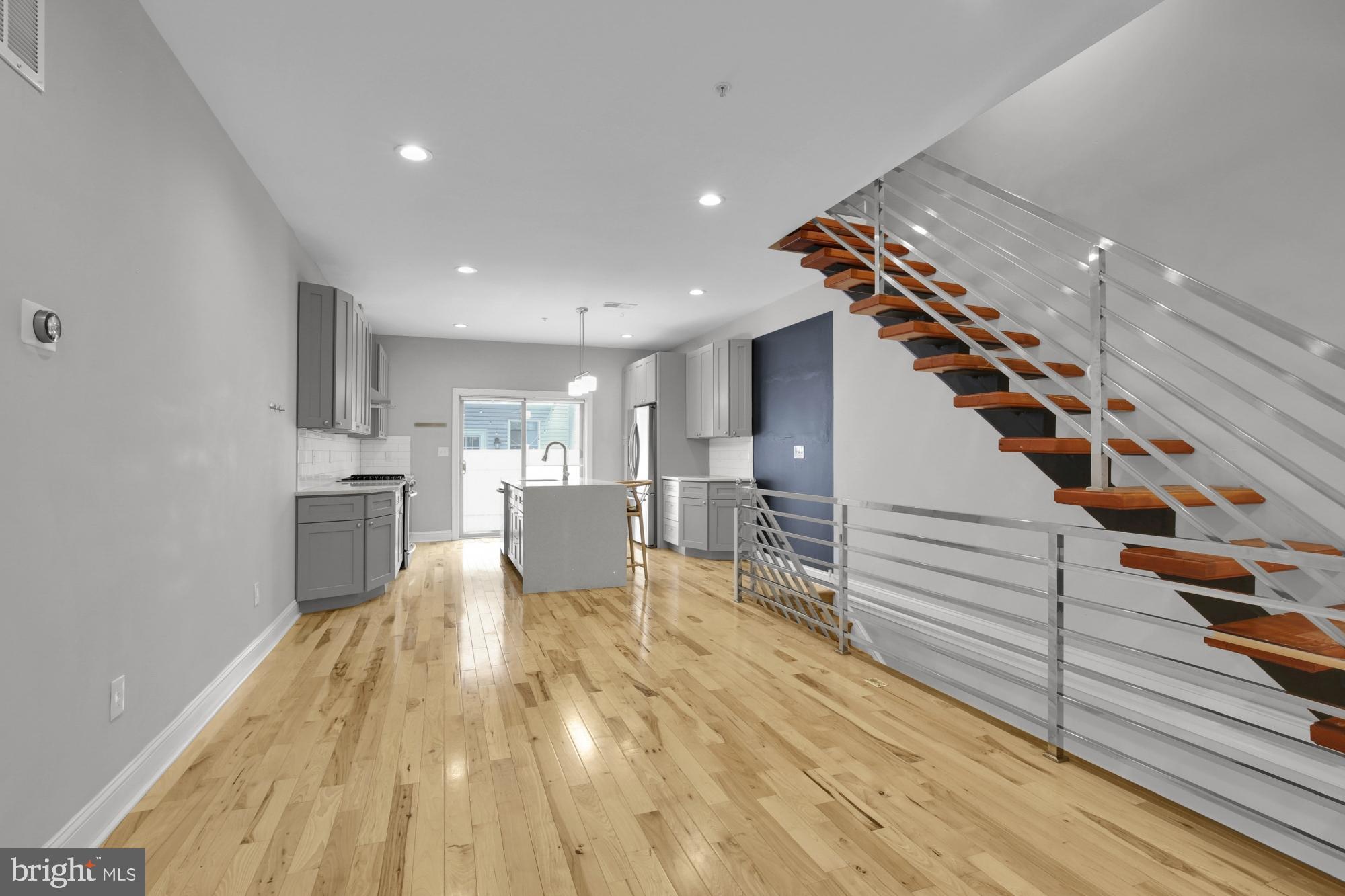 OLDE KENSINGTON - Residential Lease