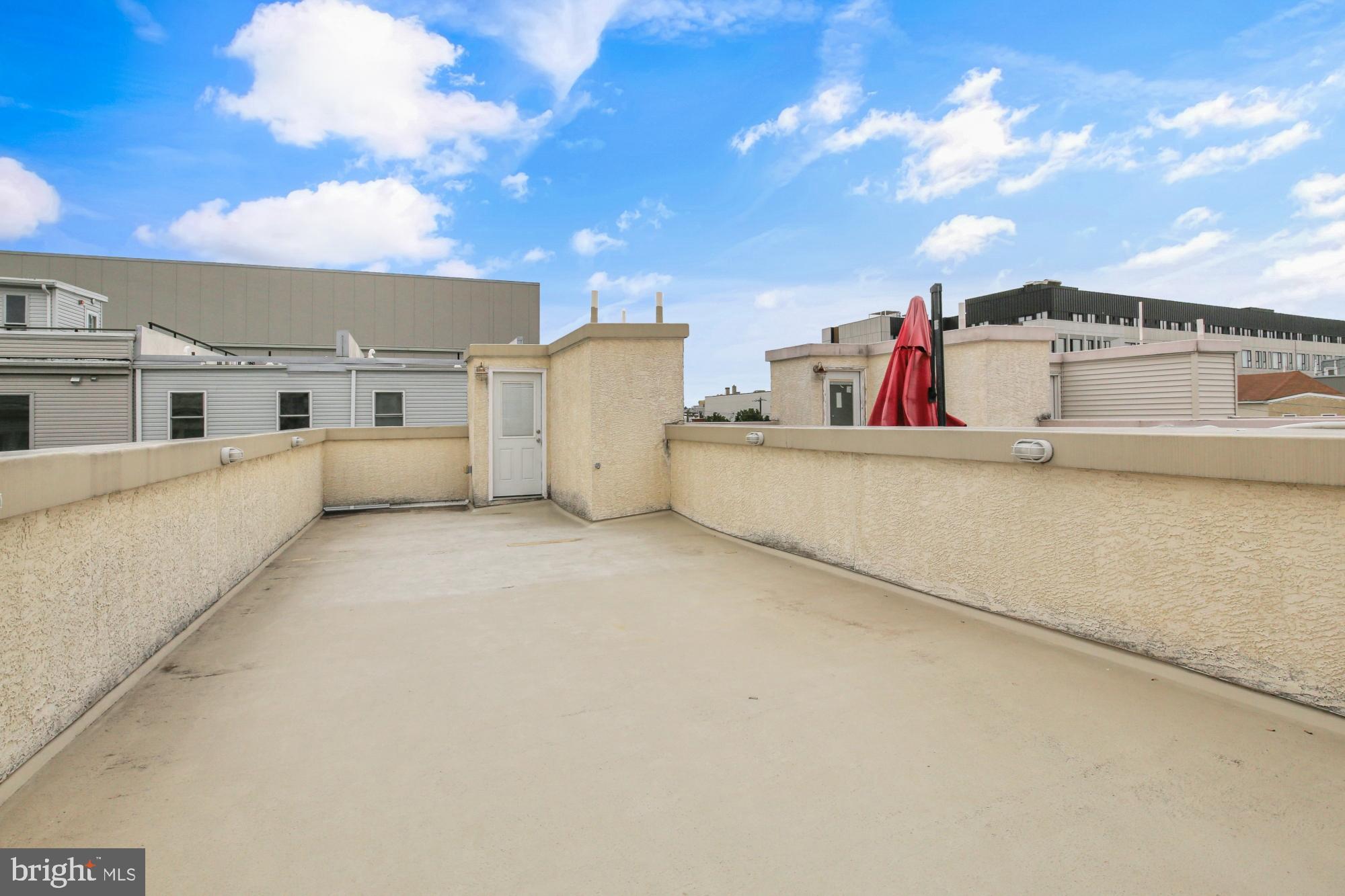 OLDE KENSINGTON - Residential Lease