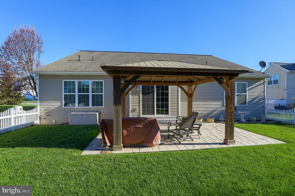 Photo of 78 SUMMERLYN DR, EPHRATA, PA 17522 (MLS # PALA2026460)