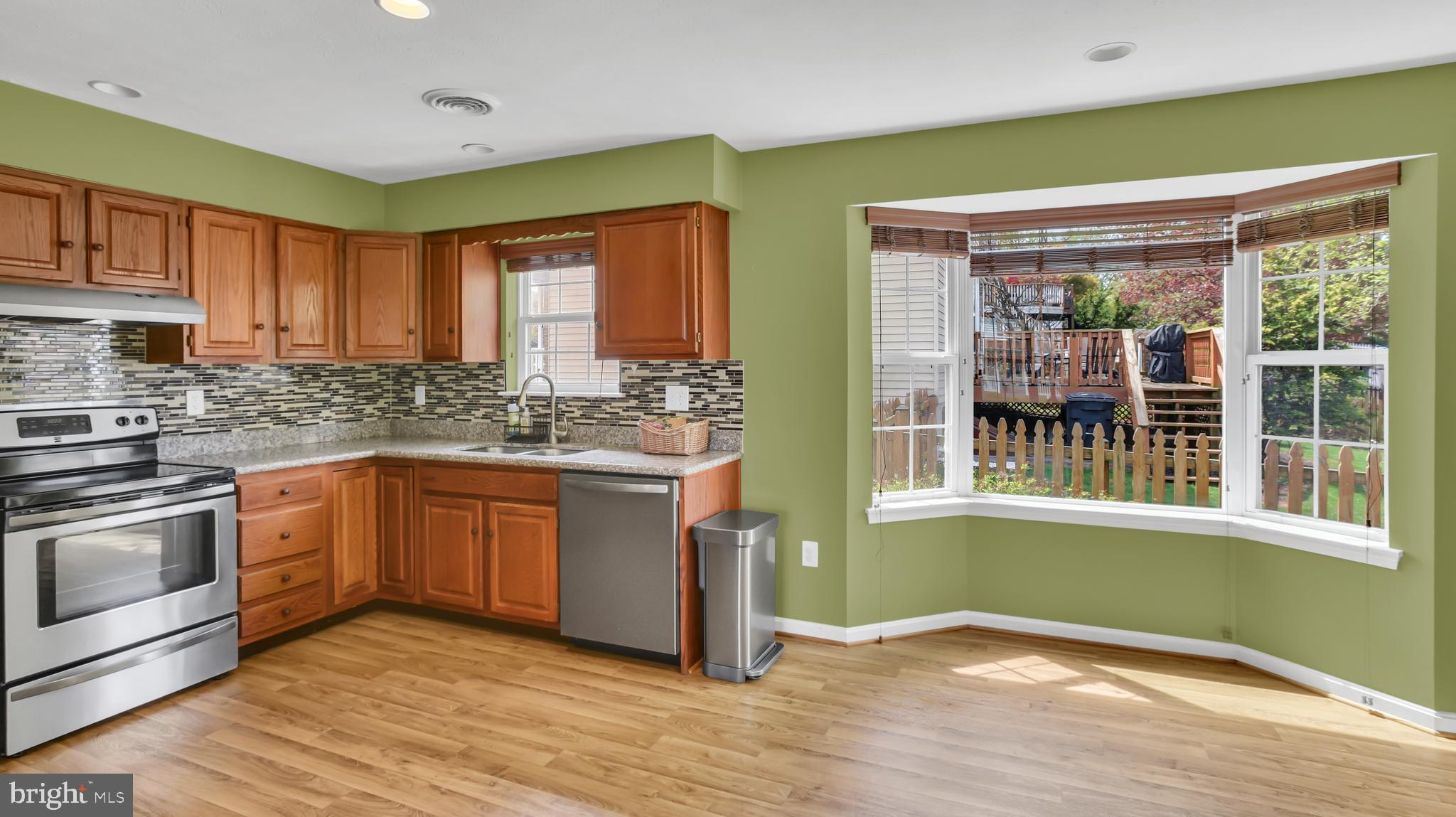 SMALL CROSSINGS - Residential