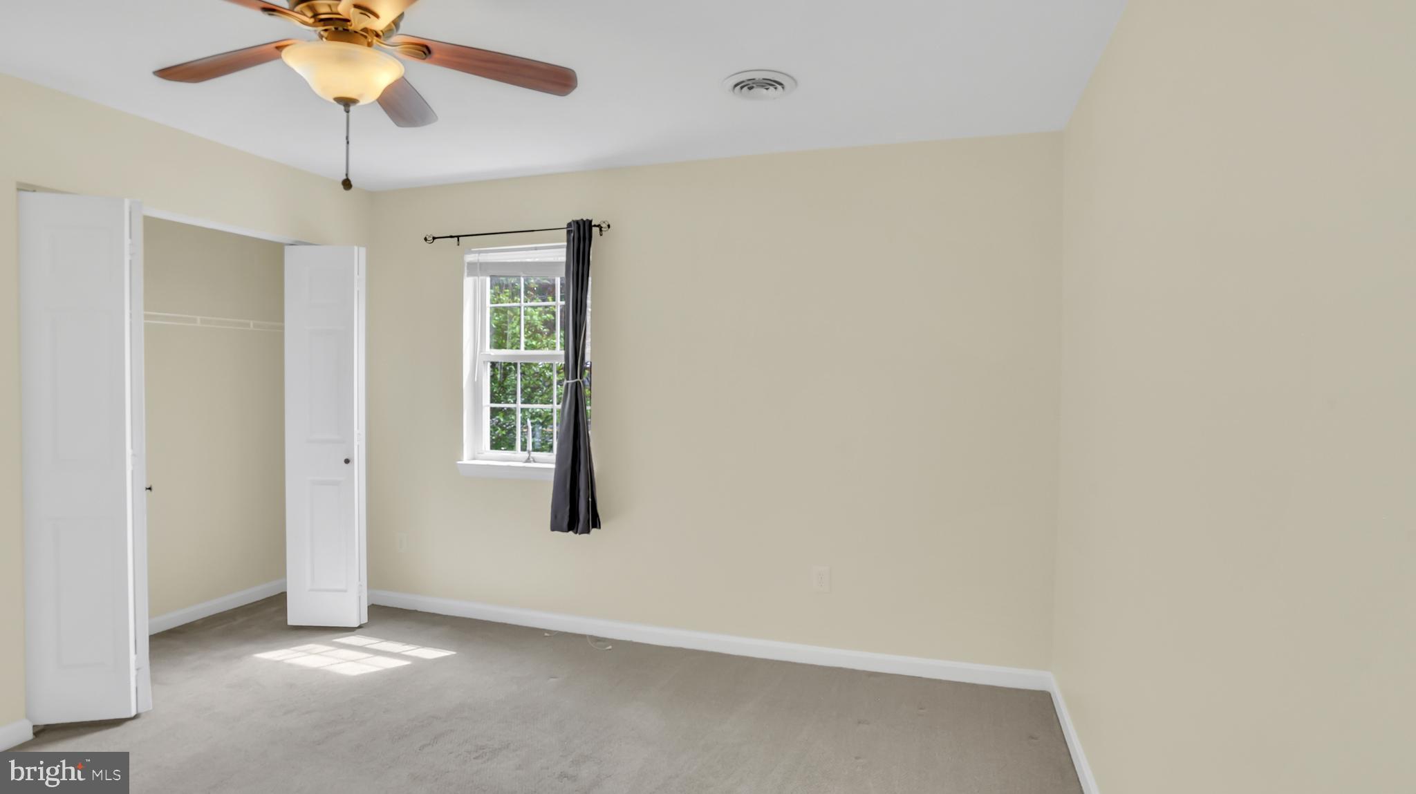 SMALL CROSSINGS - Residential