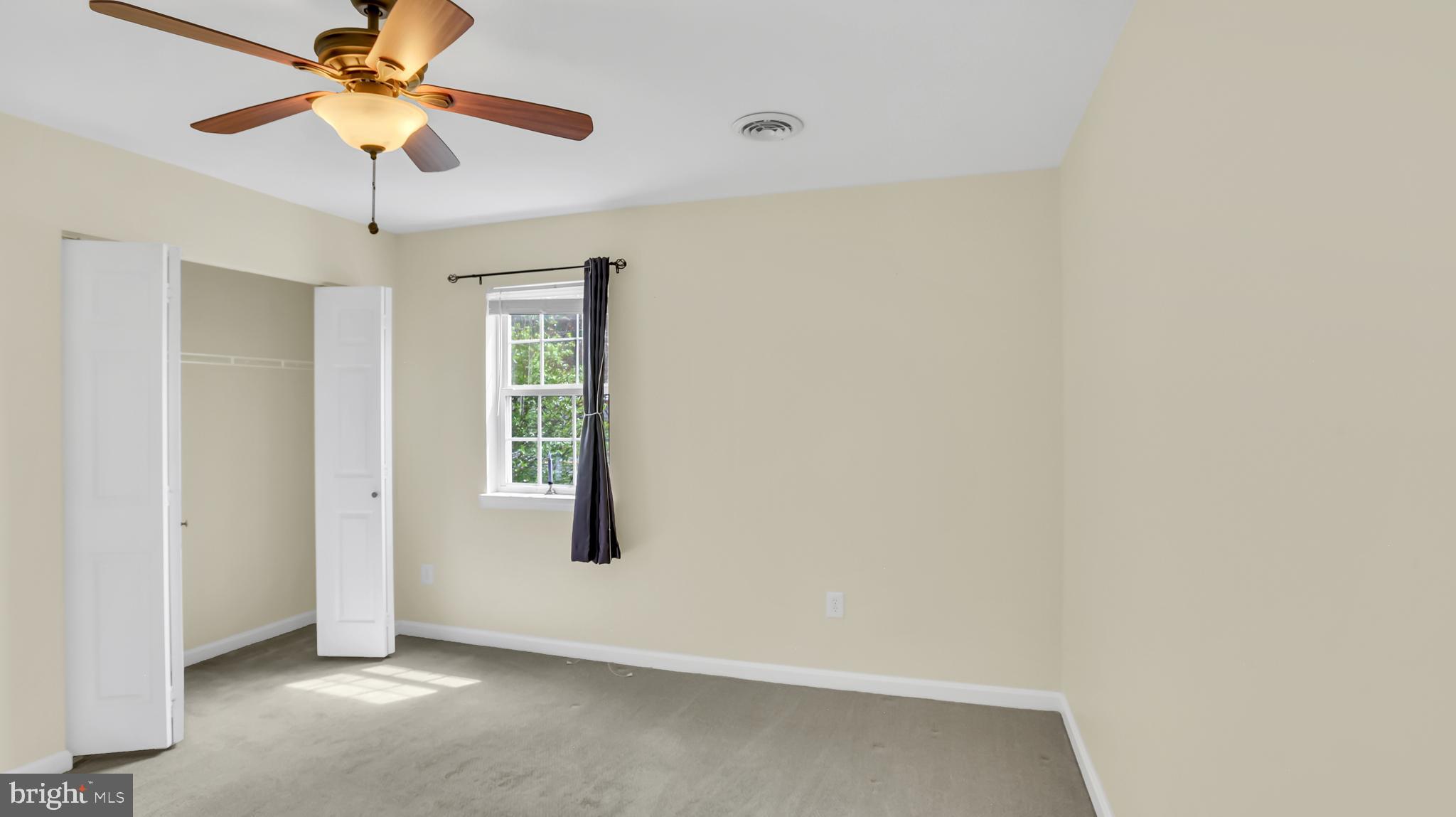 SMALL CROSSINGS - Residential