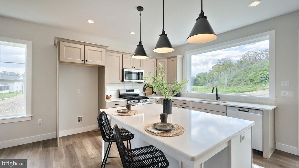 Photo of 15 Vista Court, LITITZ, PA 17543 (MLS # PALA2089646)