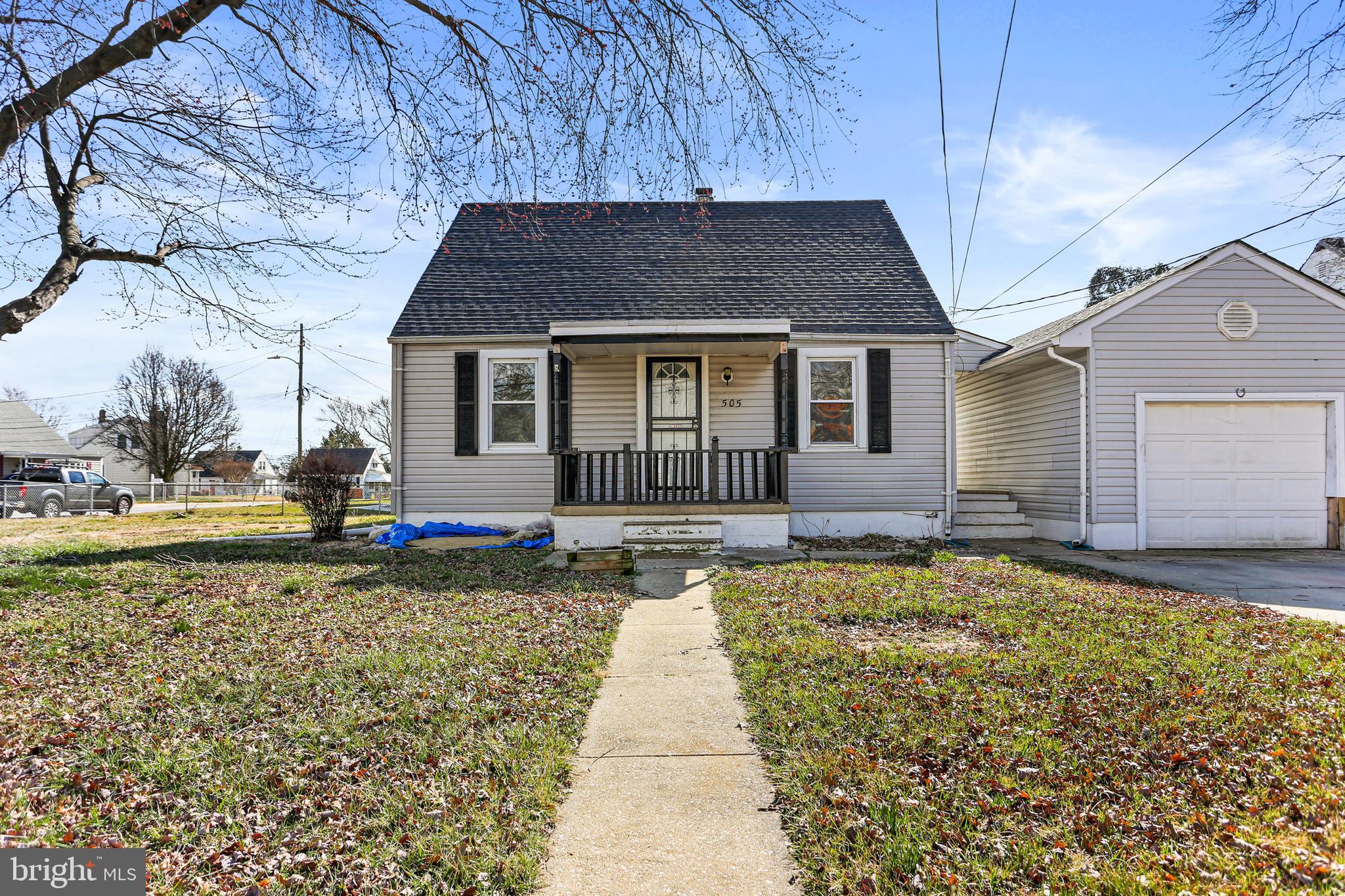 COLONIAL HOUSING - Residential