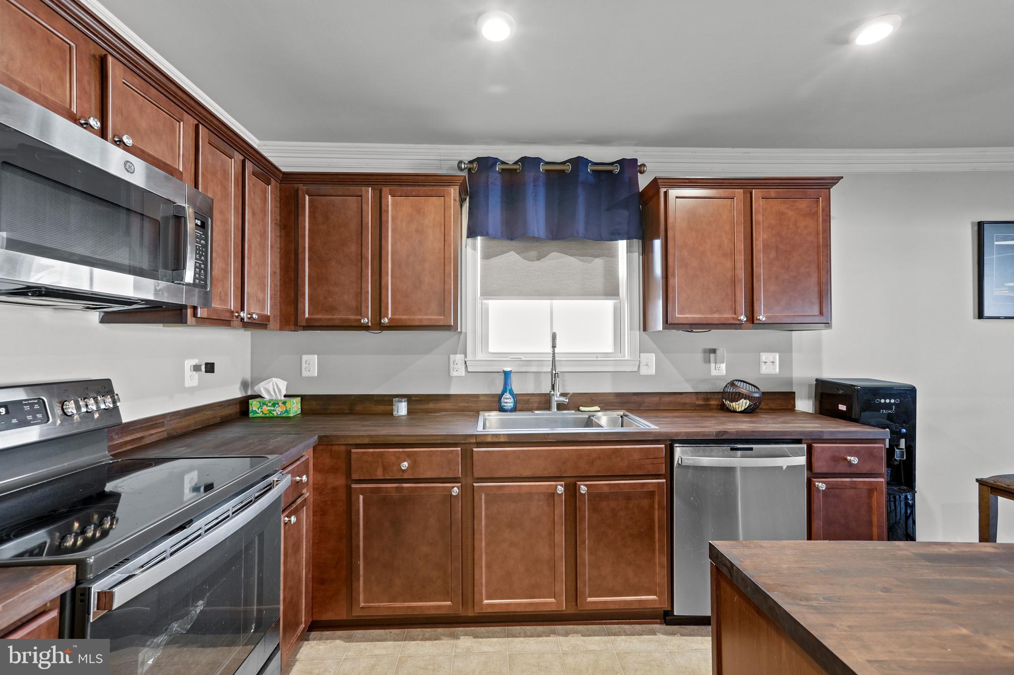 WILDERNESS SHORES - Residential