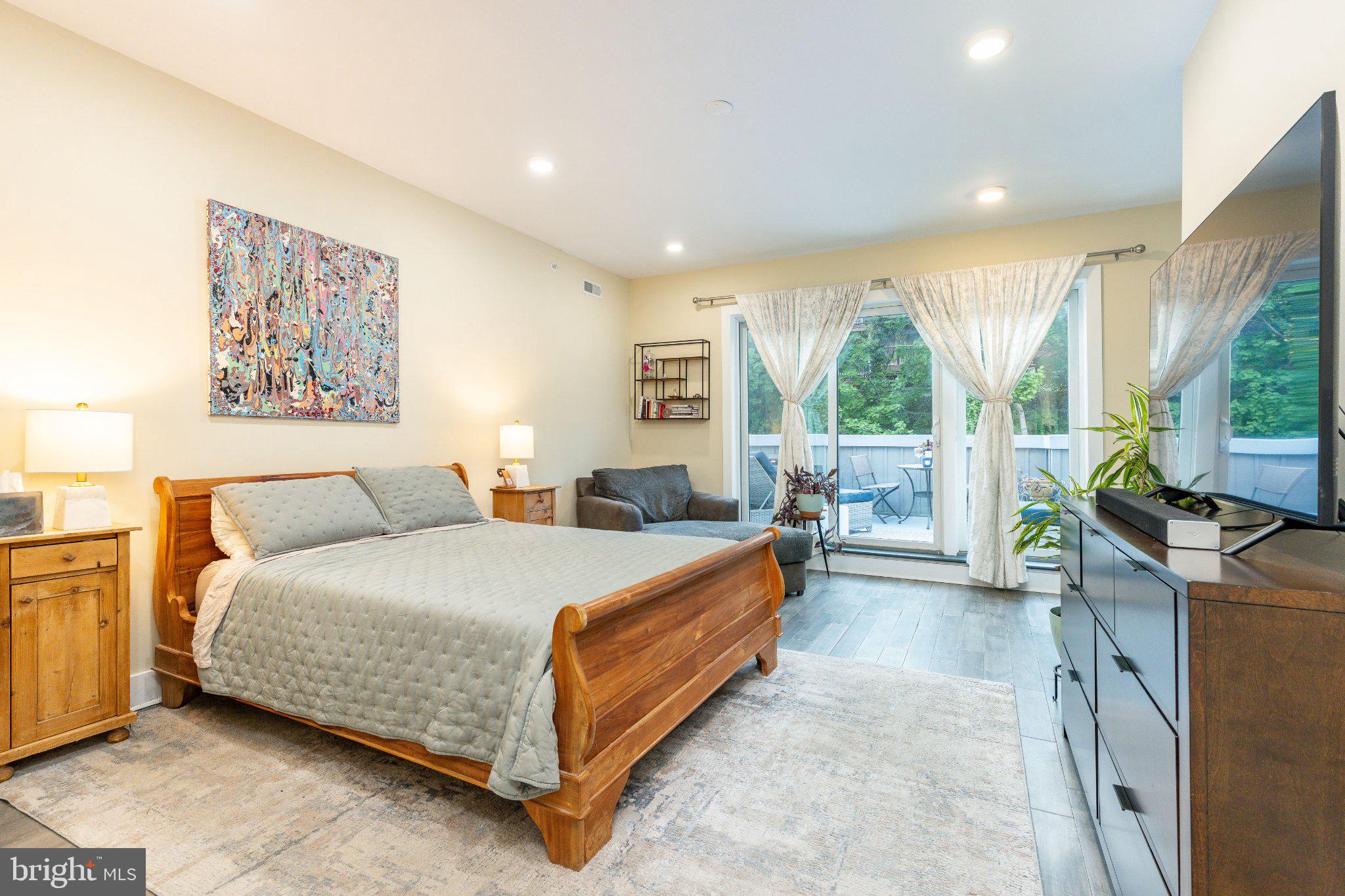 MANAYUNK - Residential