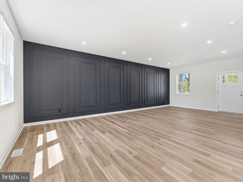Tiny photo for 19 Wallace Avenue, SEWELL, NJ 08080 (MLS # NJGL2071596)