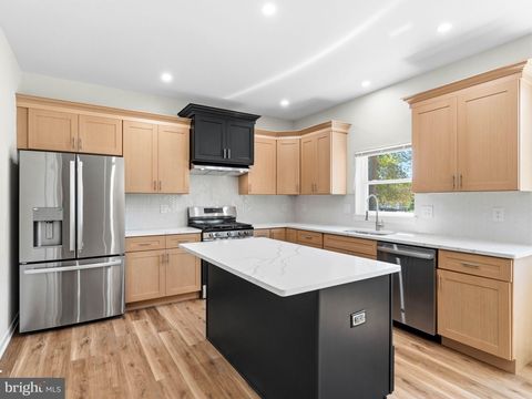 Tiny photo for 19 Wallace Avenue, SEWELL, NJ 08080 (MLS # NJGL2071596)