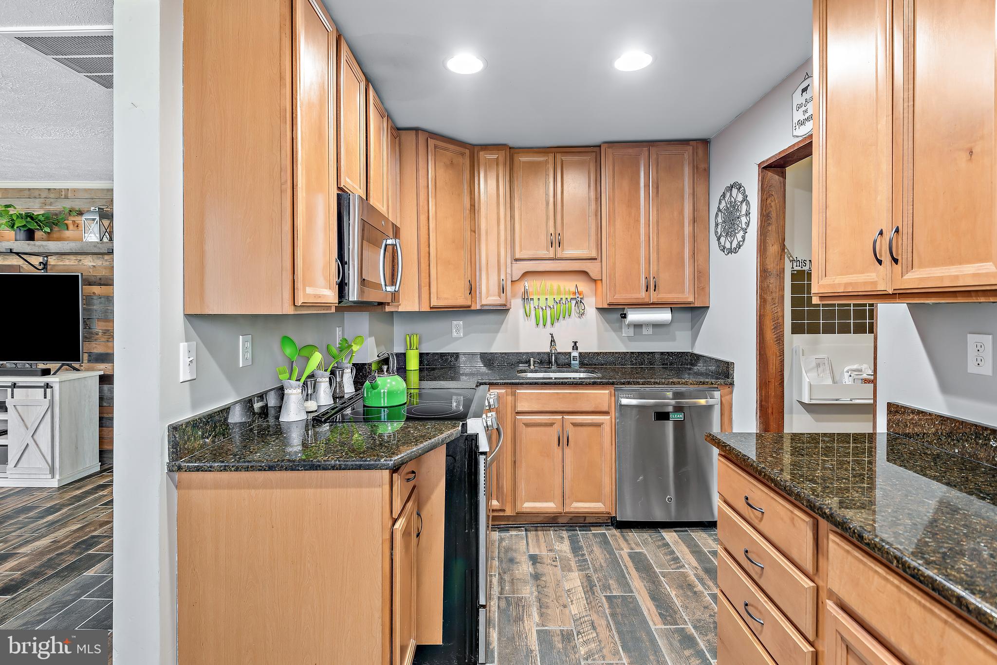 BAHAMA VIEW - Residential