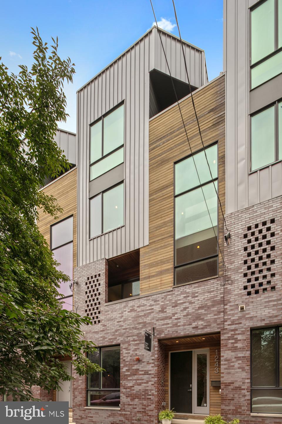 BELLA VISTA - Residential