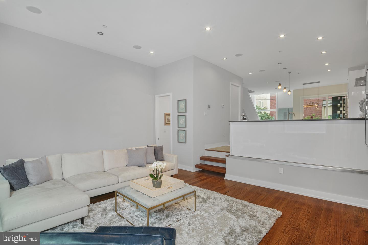 BELLA VISTA - Residential