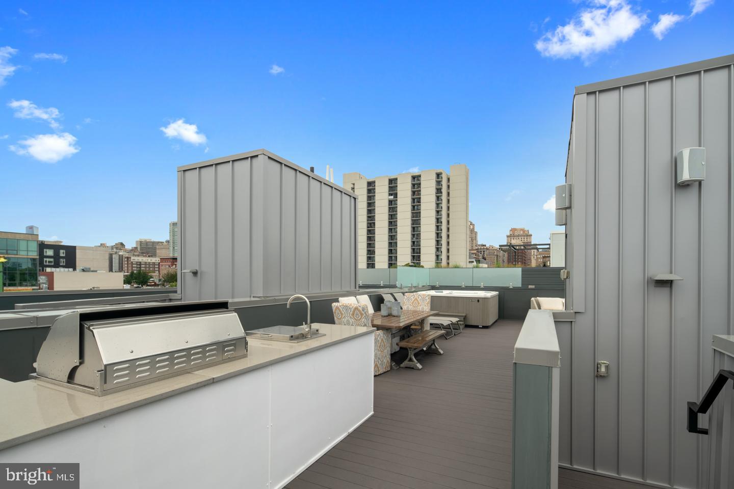 BELLA VISTA - Residential