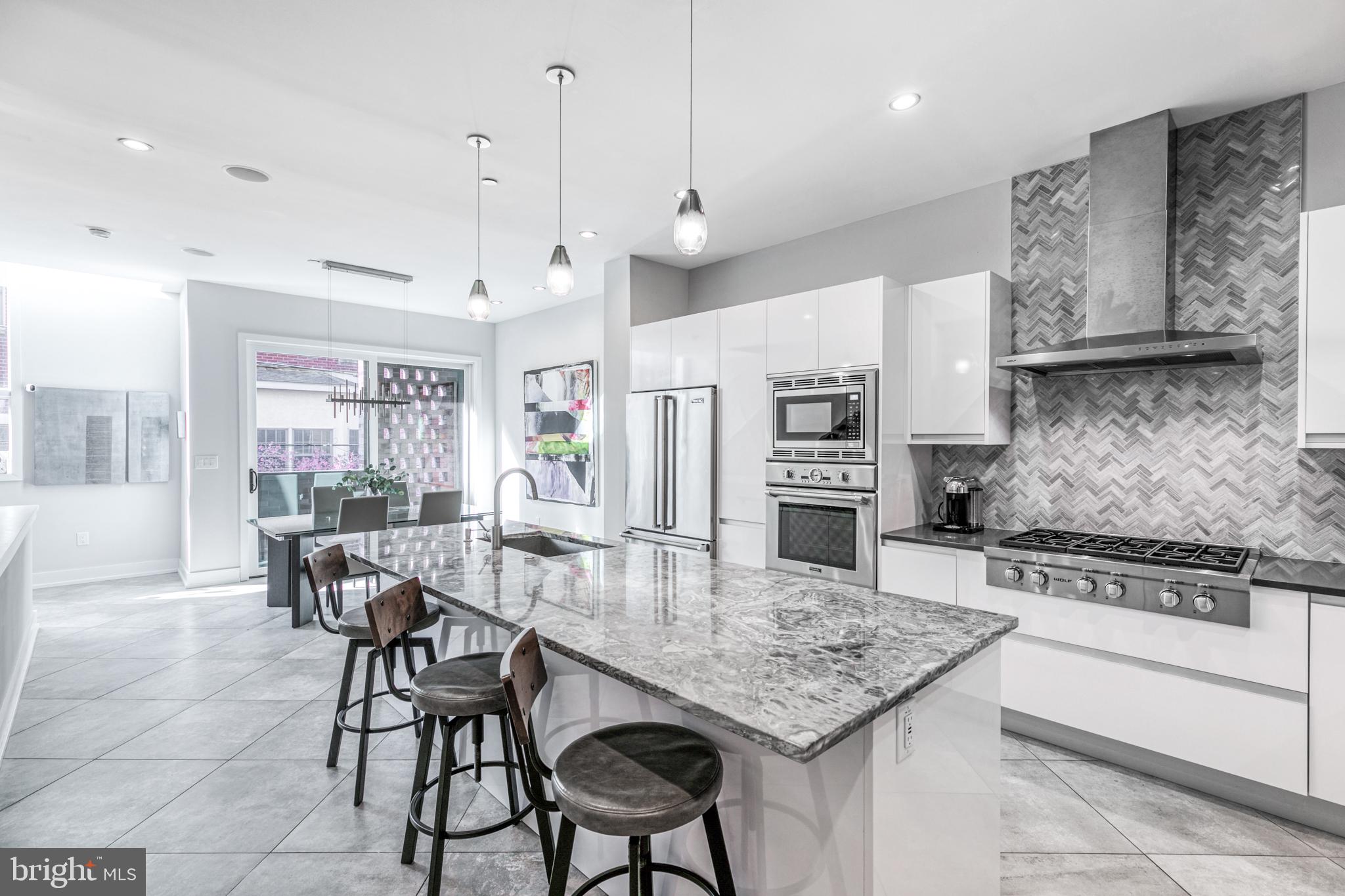 BELLA VISTA - Residential