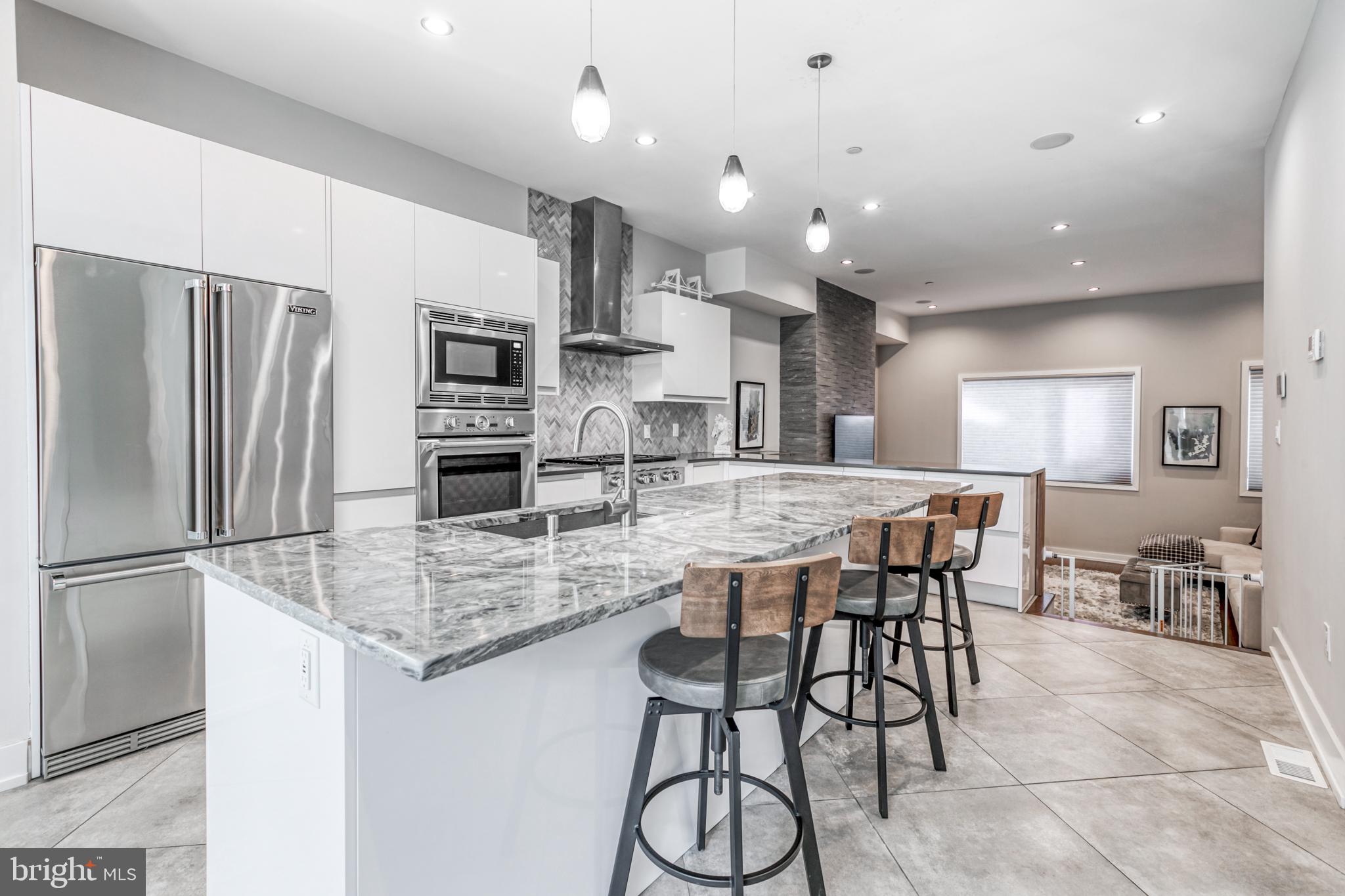 BELLA VISTA - Residential
