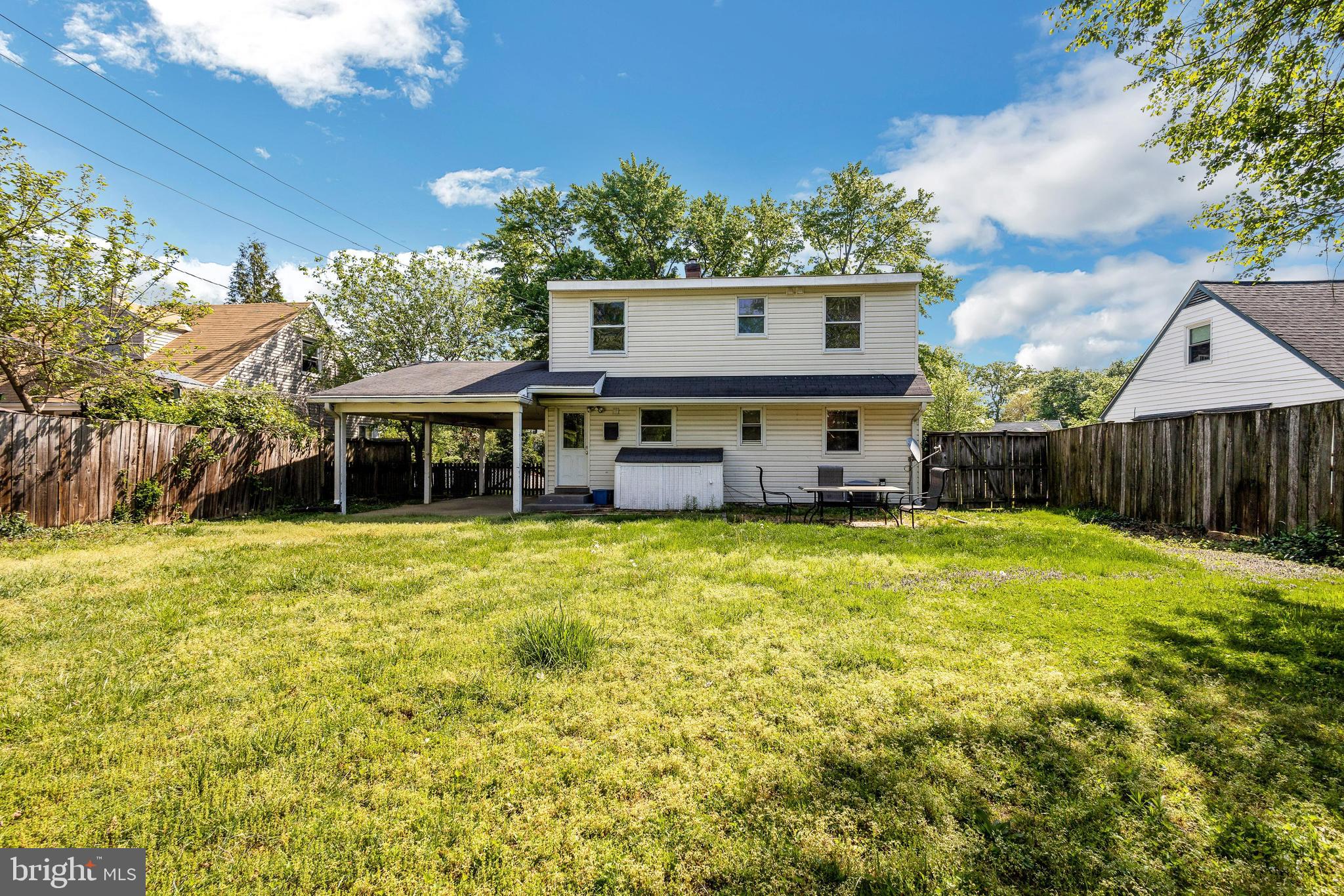 BUCKNELL MANOR - Residential Lease