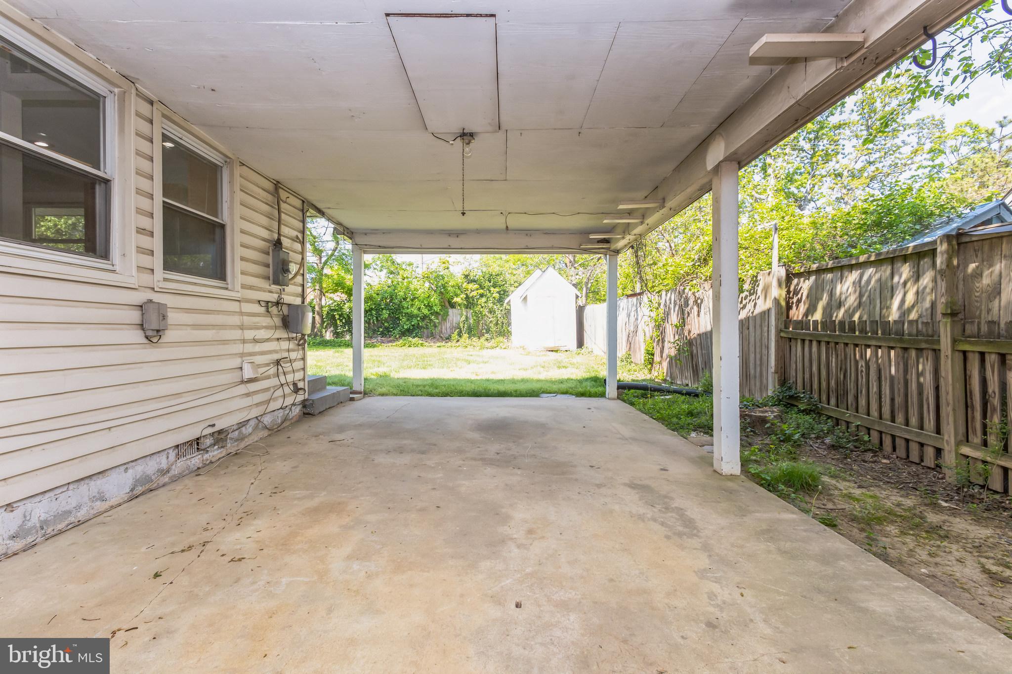 BUCKNELL MANOR - Residential Lease