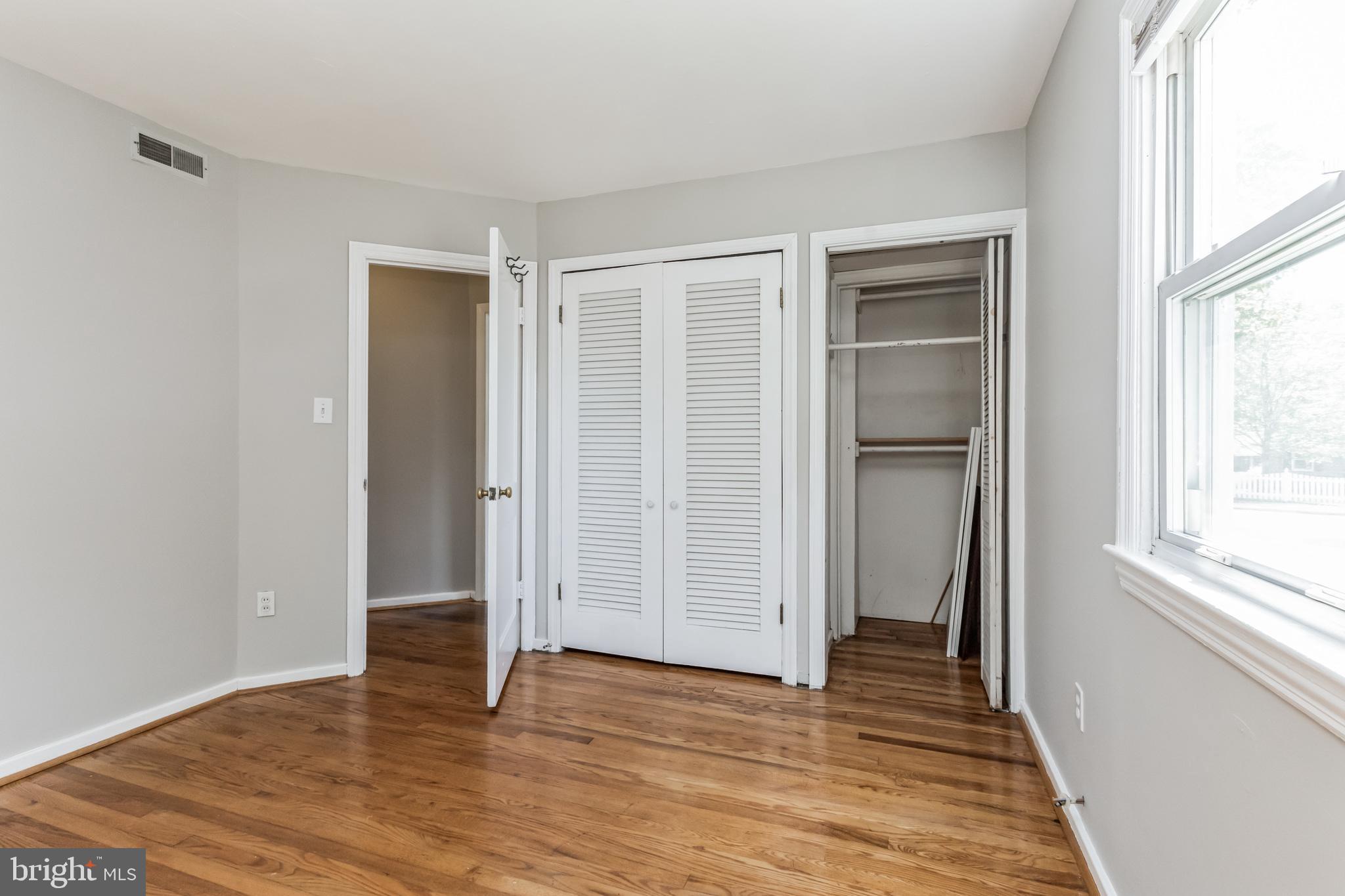 BUCKNELL MANOR - Residential Lease