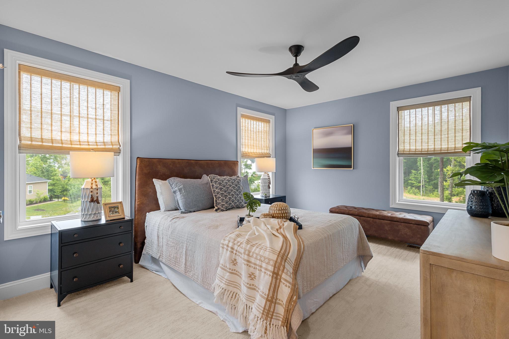 LIGHTSHIP COVE - Residential