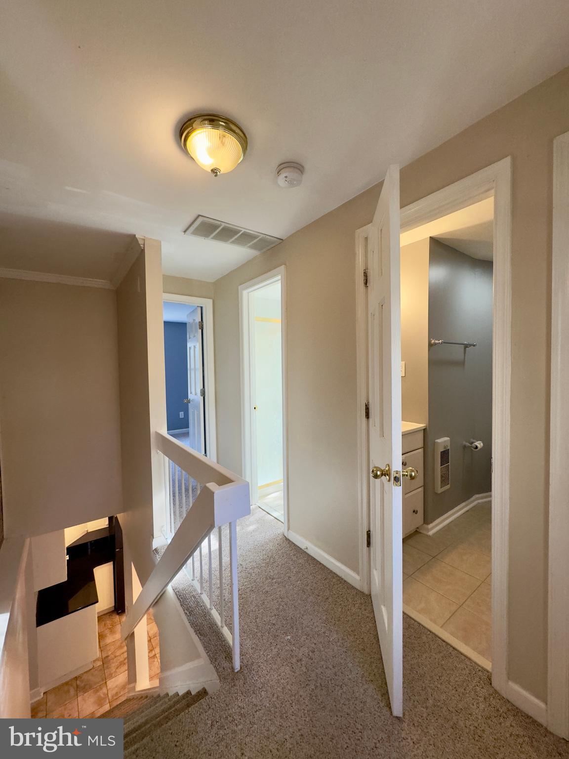 WASHINGTON VILLAGE - Residential Lease