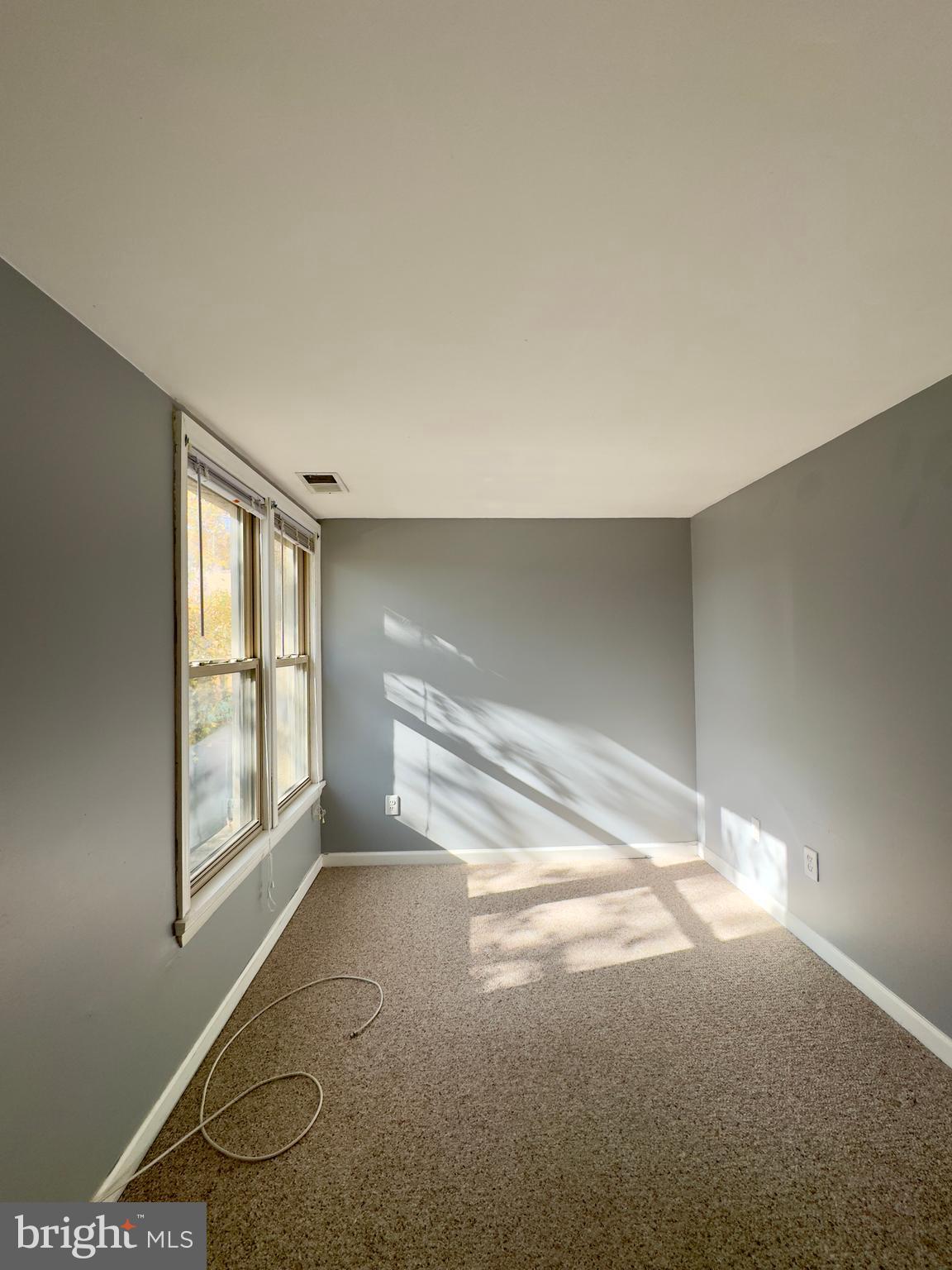 WASHINGTON VILLAGE - Residential Lease