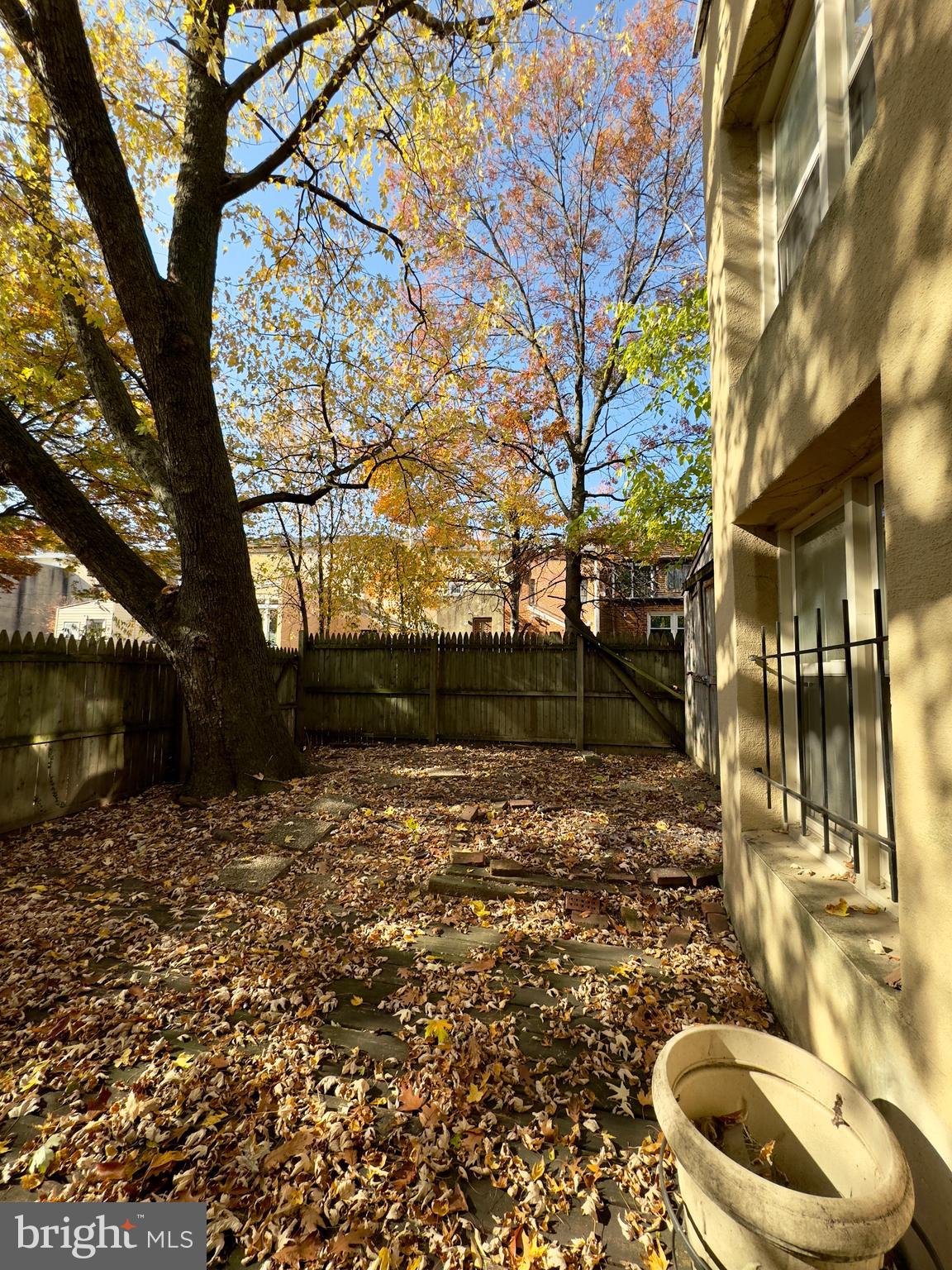 WASHINGTON VILLAGE - Residential Lease