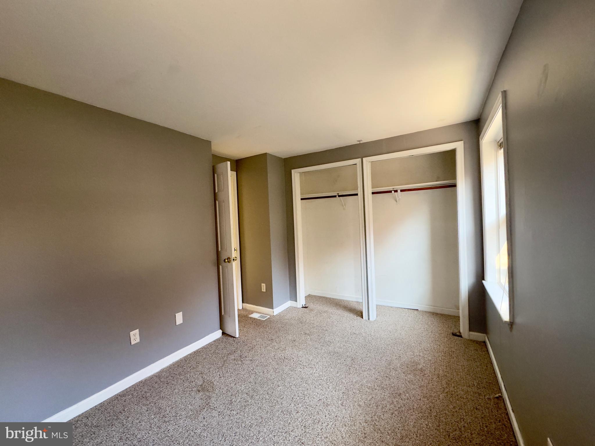 WASHINGTON VILLAGE - Residential Lease