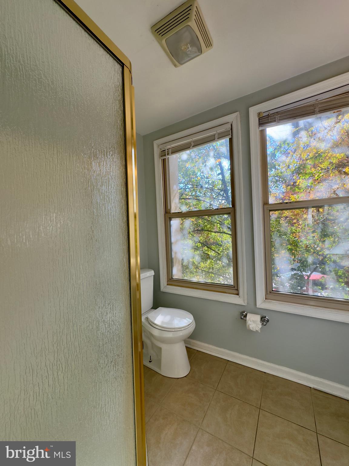 WASHINGTON VILLAGE - Residential Lease