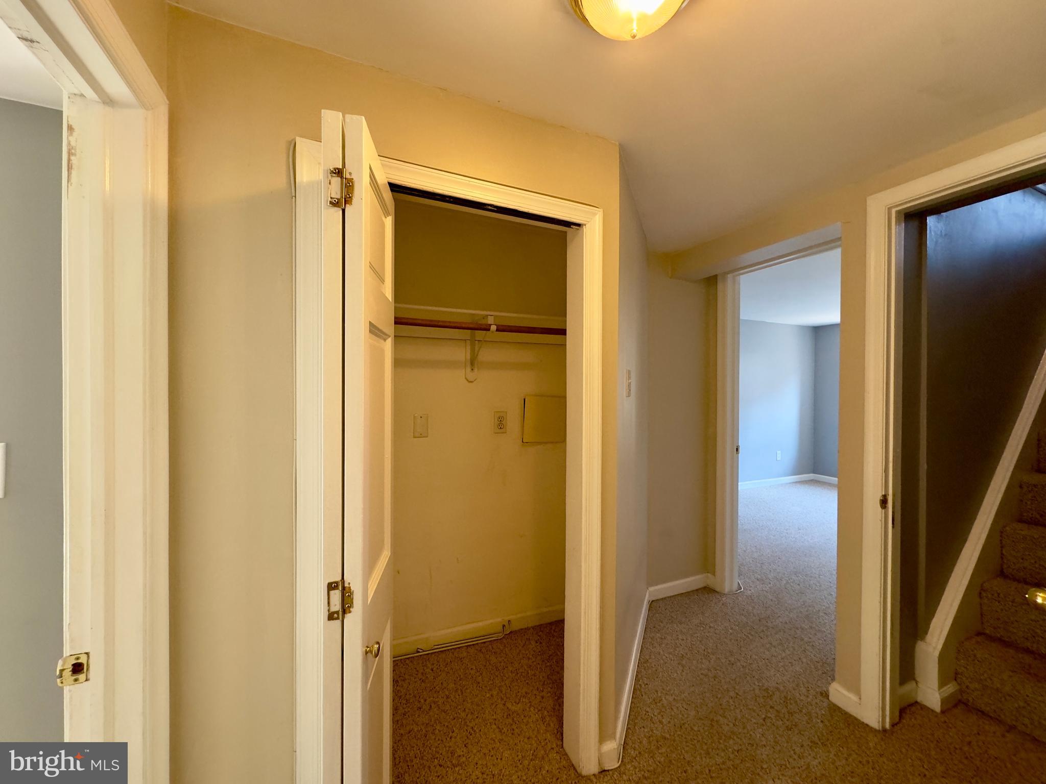 WASHINGTON VILLAGE - Residential Lease