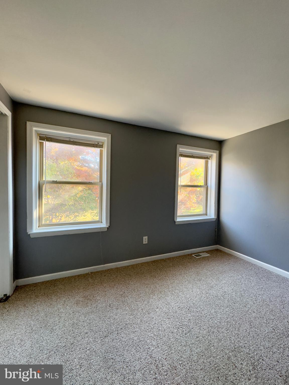 WASHINGTON VILLAGE - Residential Lease