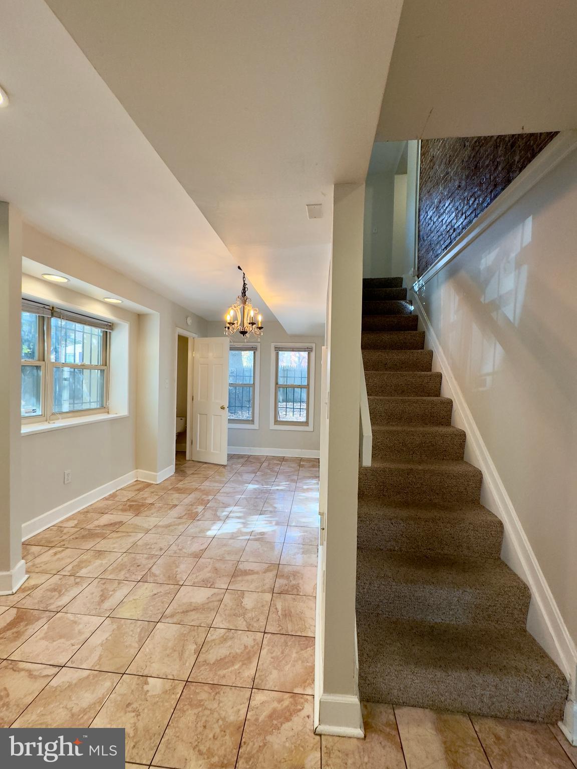 WASHINGTON VILLAGE - Residential Lease