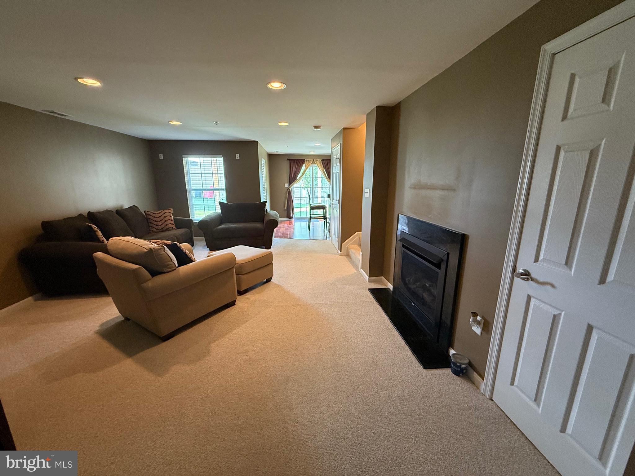 MONMOUTH MEADOWS - Residential Lease