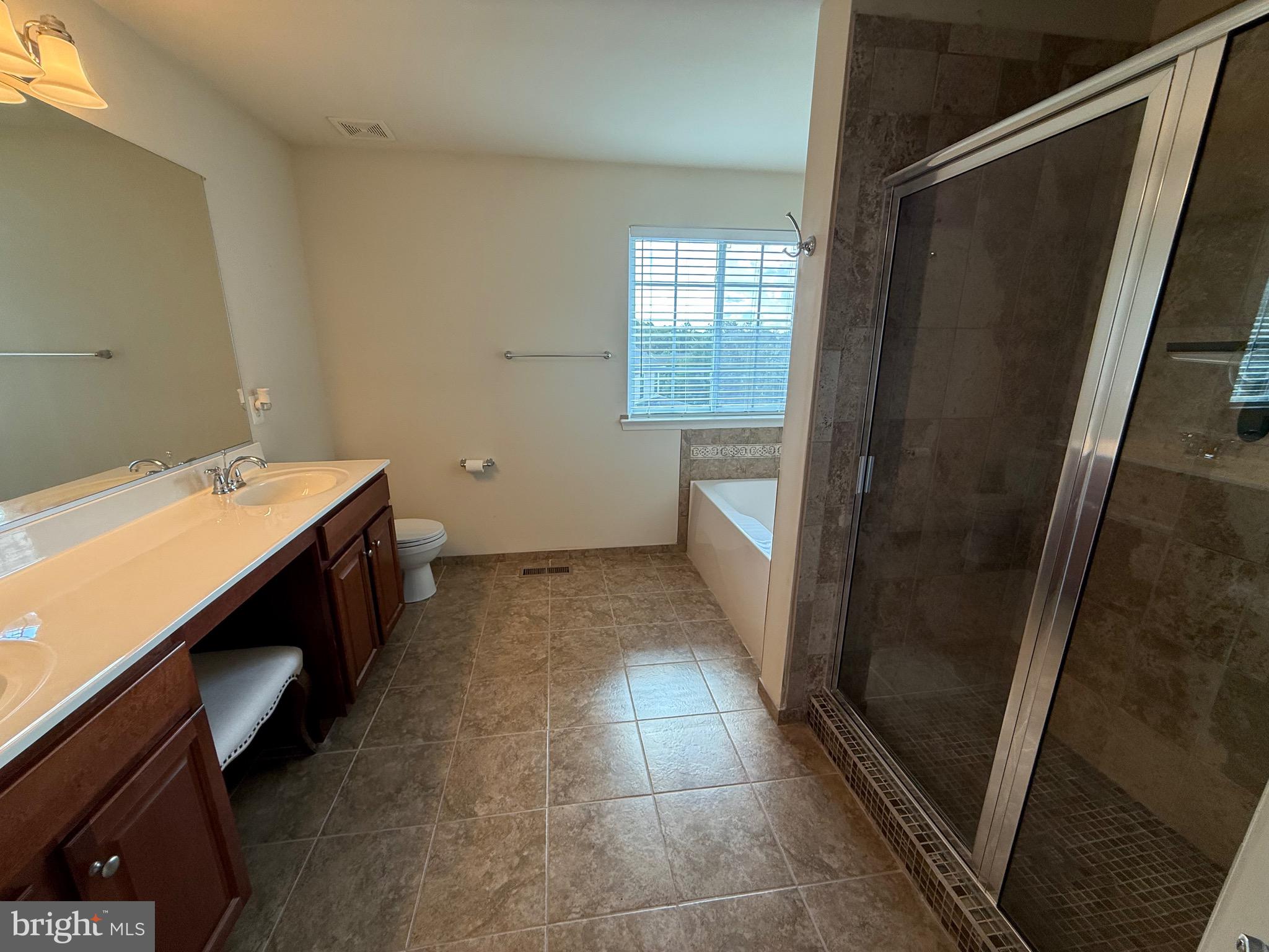 MONMOUTH MEADOWS - Residential Lease