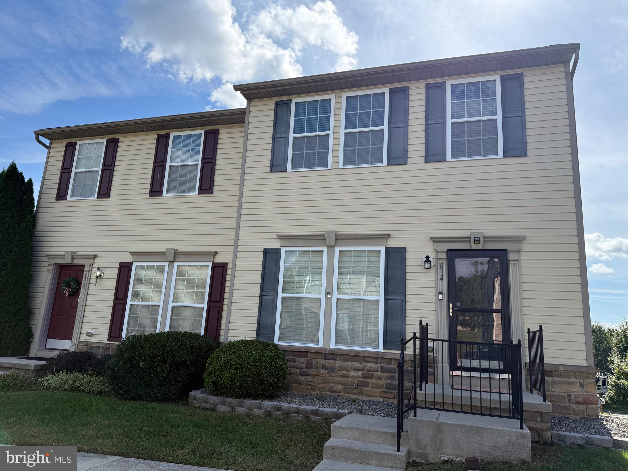 MONMOUTH MEADOWS - Residential Lease