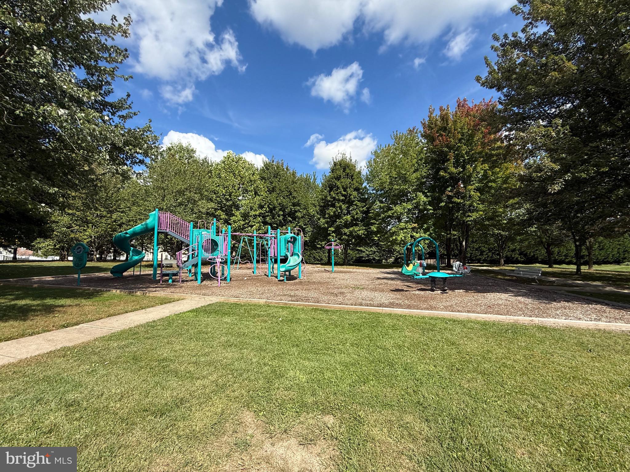 MONMOUTH MEADOWS - Residential Lease