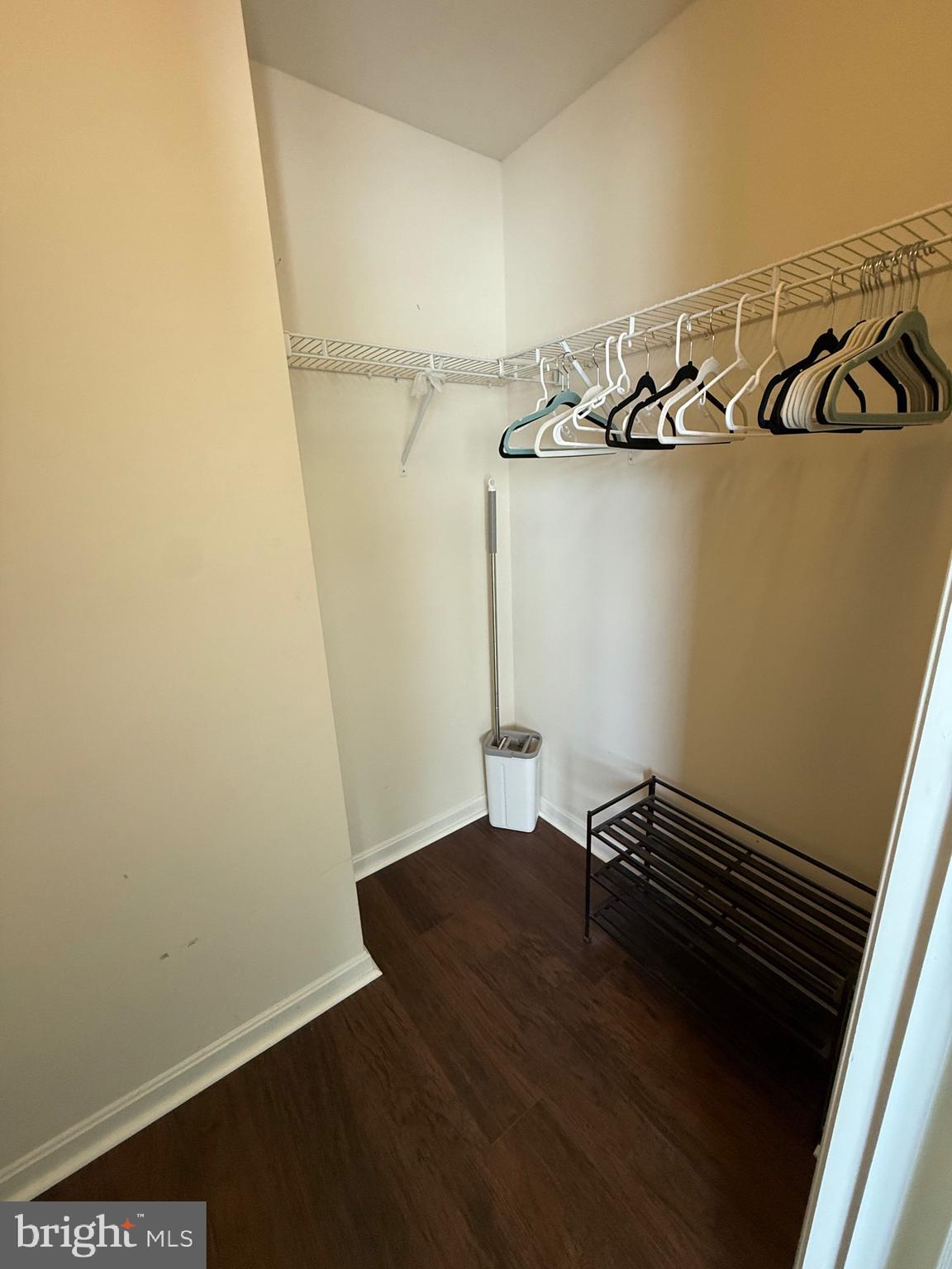 MONMOUTH MEADOWS - Residential Lease