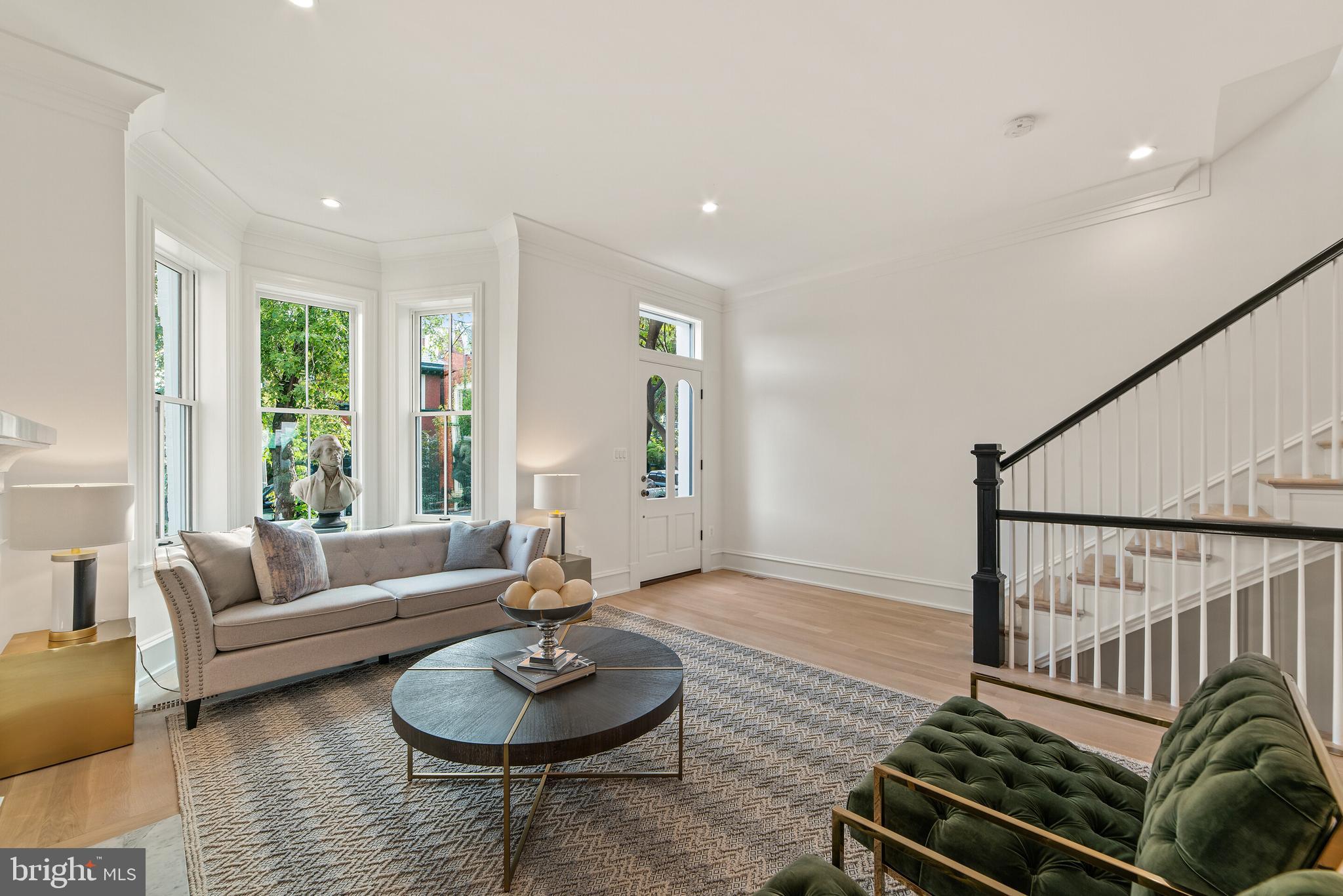 CAPITOL HILL - Residential