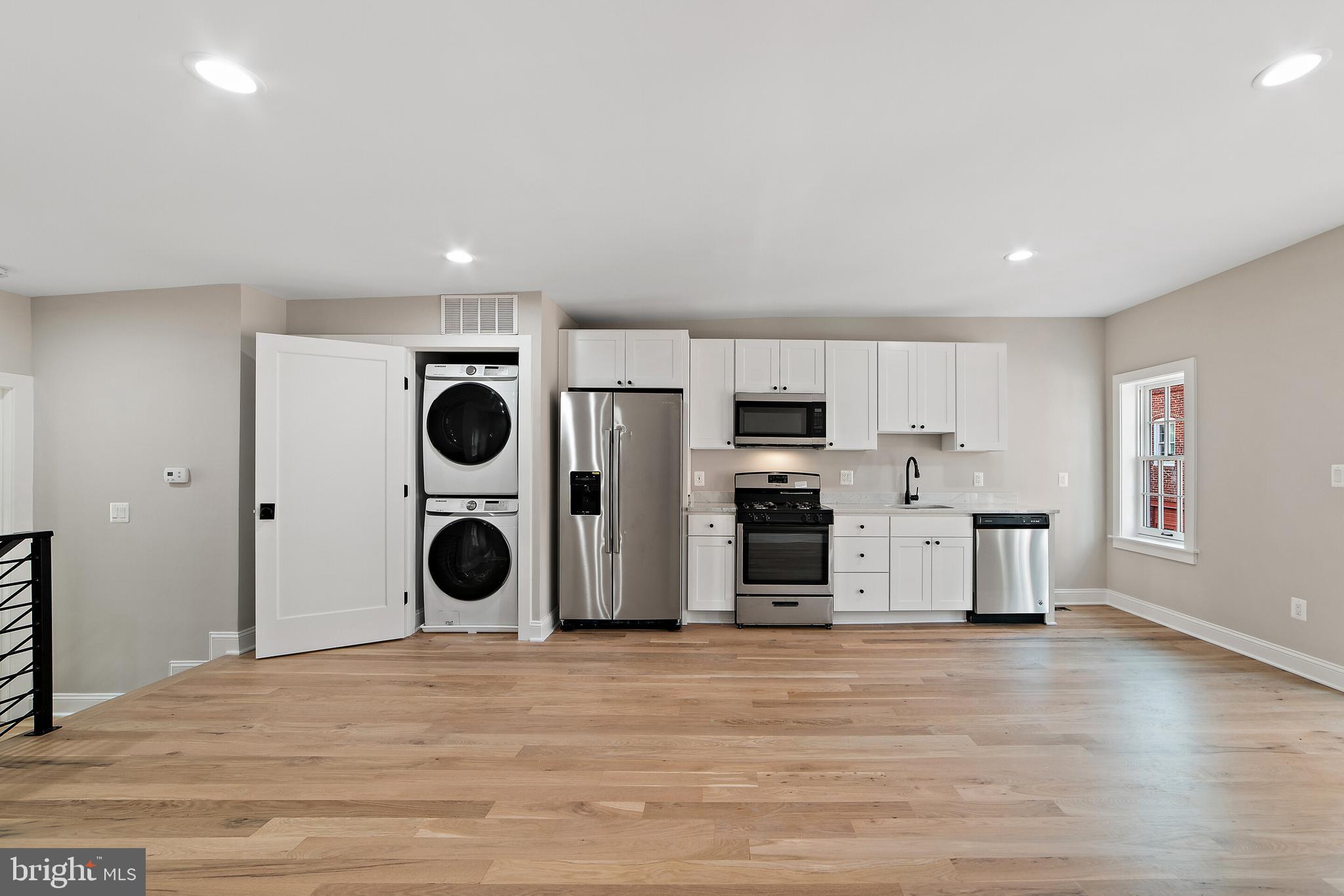 CAPITOL HILL - Residential