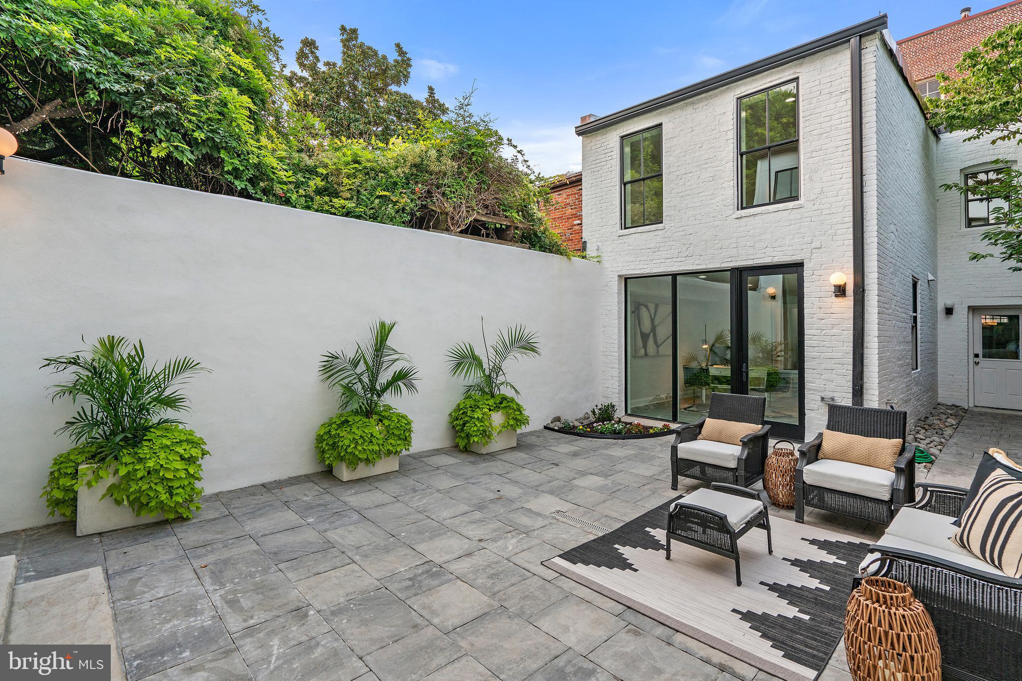 CAPITOL HILL - Residential