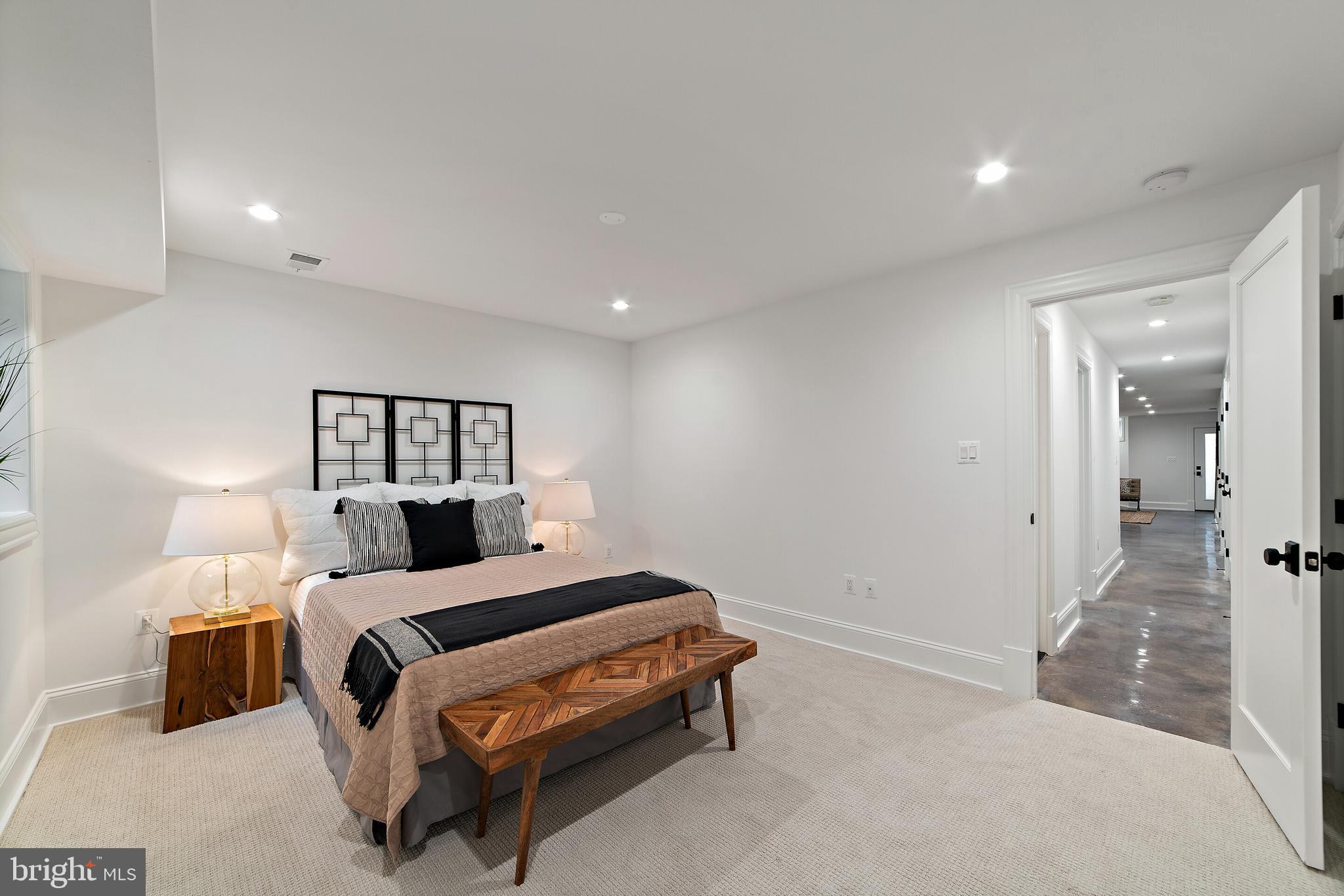 CAPITOL HILL - Residential