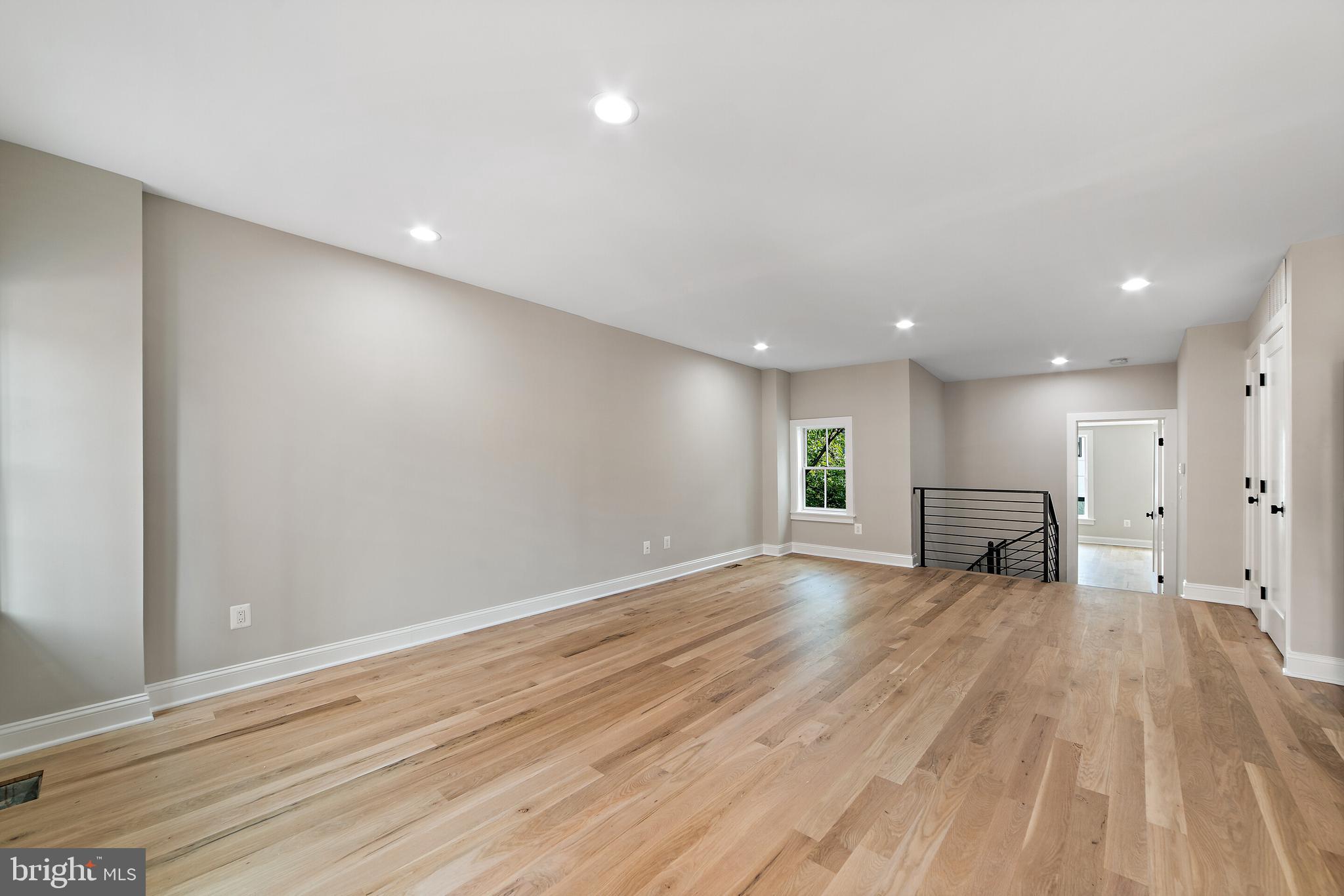 CAPITOL HILL - Residential