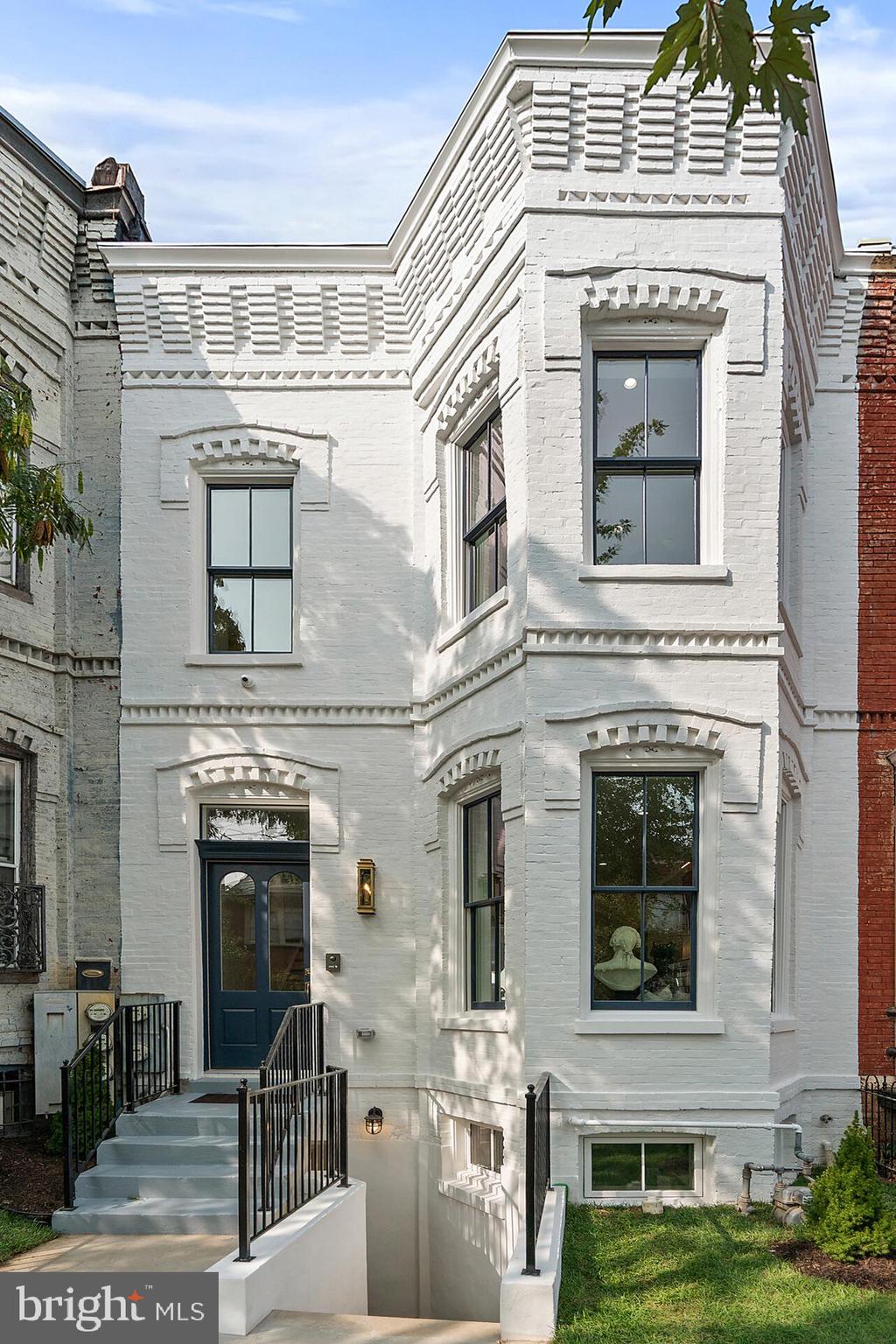 CAPITOL HILL - Residential